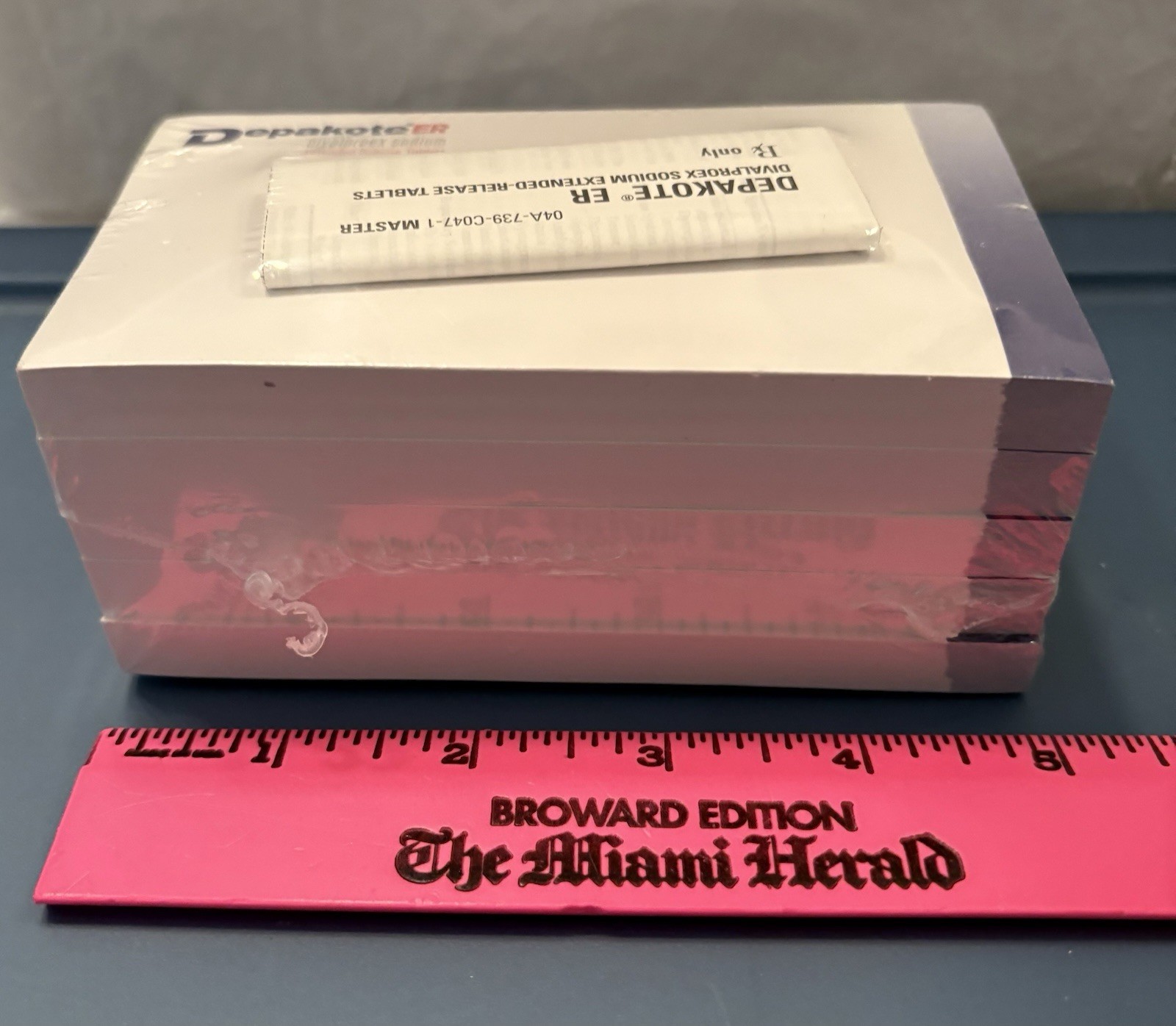 VTG 2004 LOT of 5 DEPAKOTE ER STICKY MEMO PADS PHARMA REP LOGO NEW SEALED