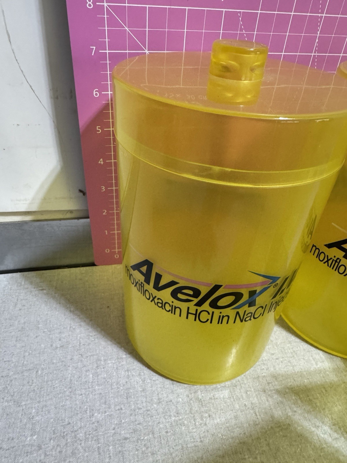 Pharmaceutical Avelox brand name 3 Canister Set antibiotic moxifloxacin