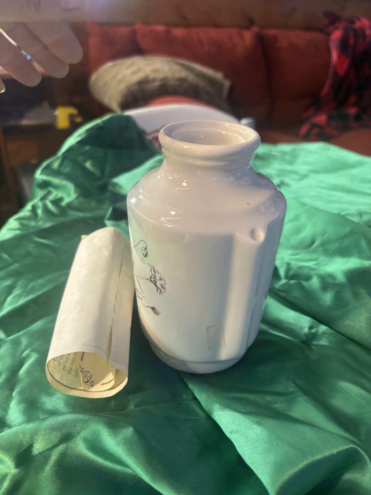 Vintage LILLY PHARMACY WESTMINSTER INHALER CERAMIC JAR Replica of 1880 Model