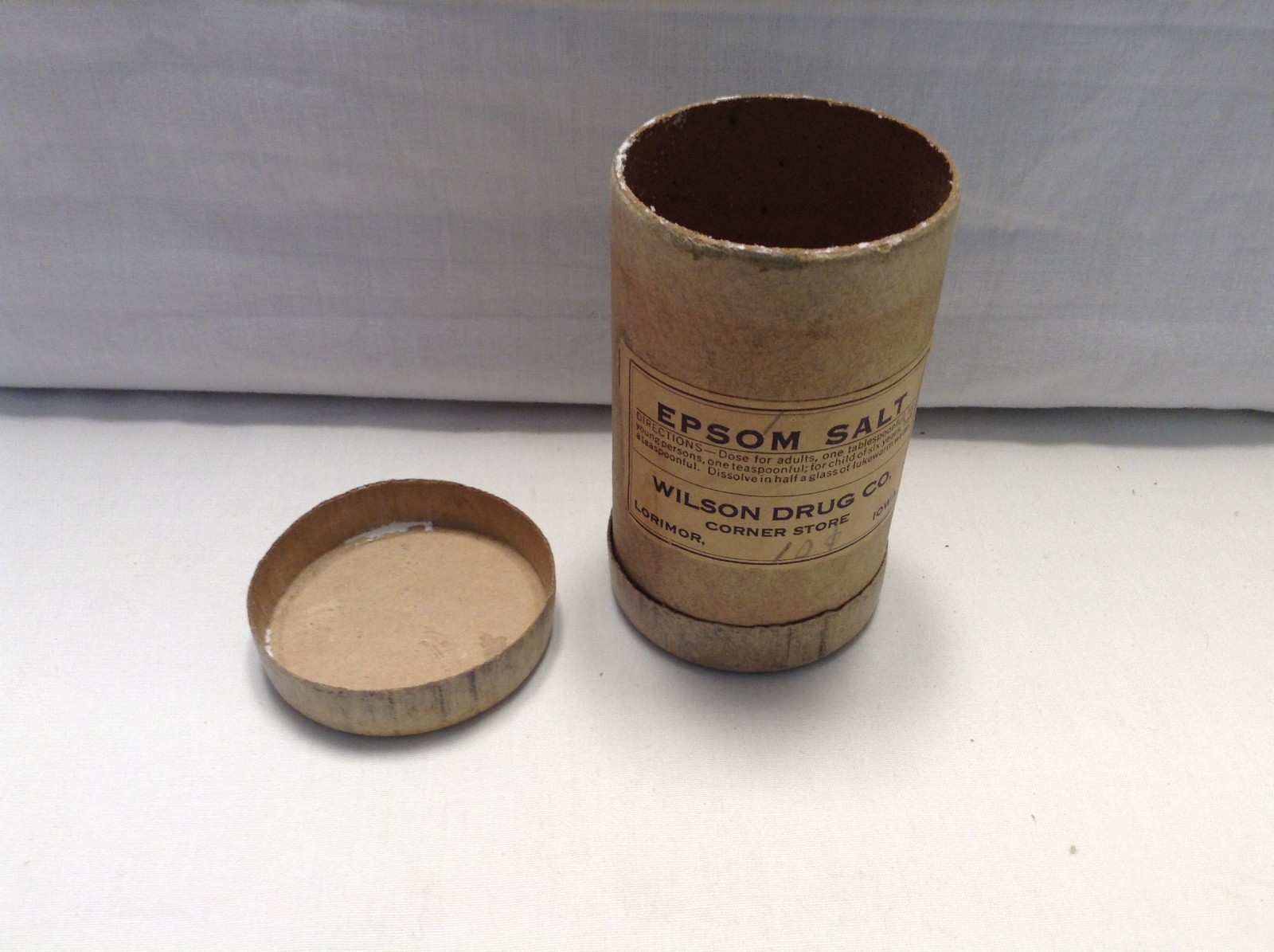 Vintage 1940-50s Wilson Drug Store Lorimor Iowa Container