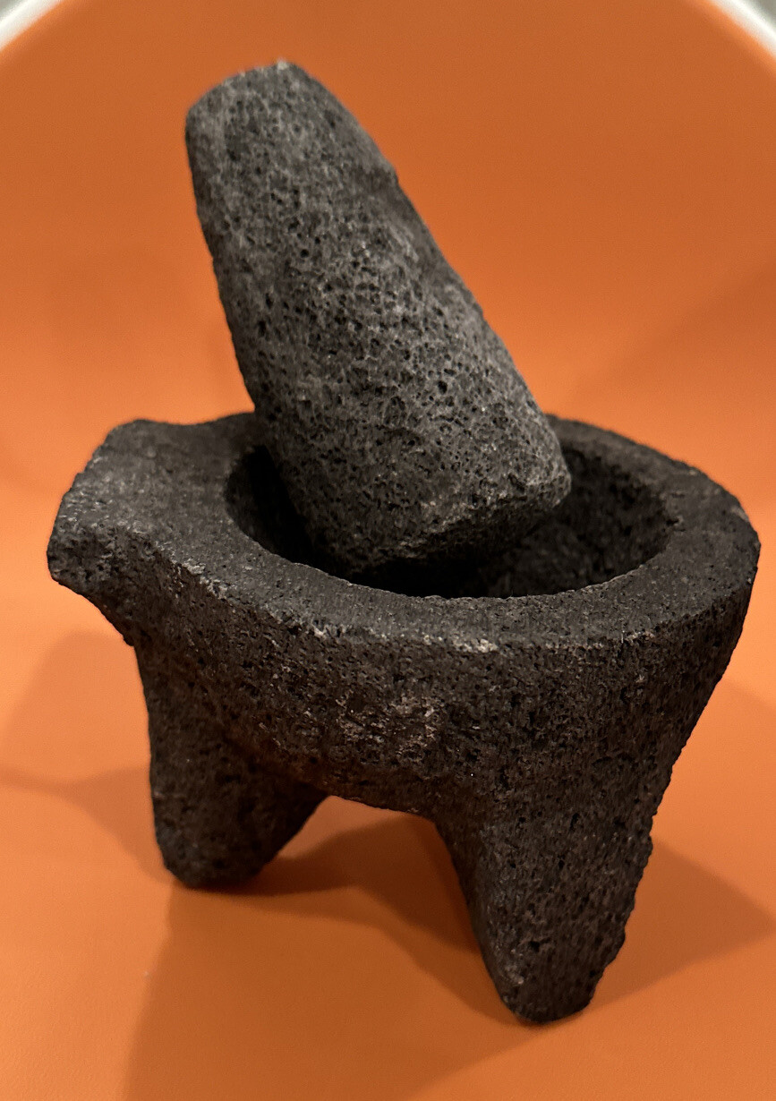 4″ Mortar and Pestle Volcanic Dark Gray Molcajete Herbs & Spices