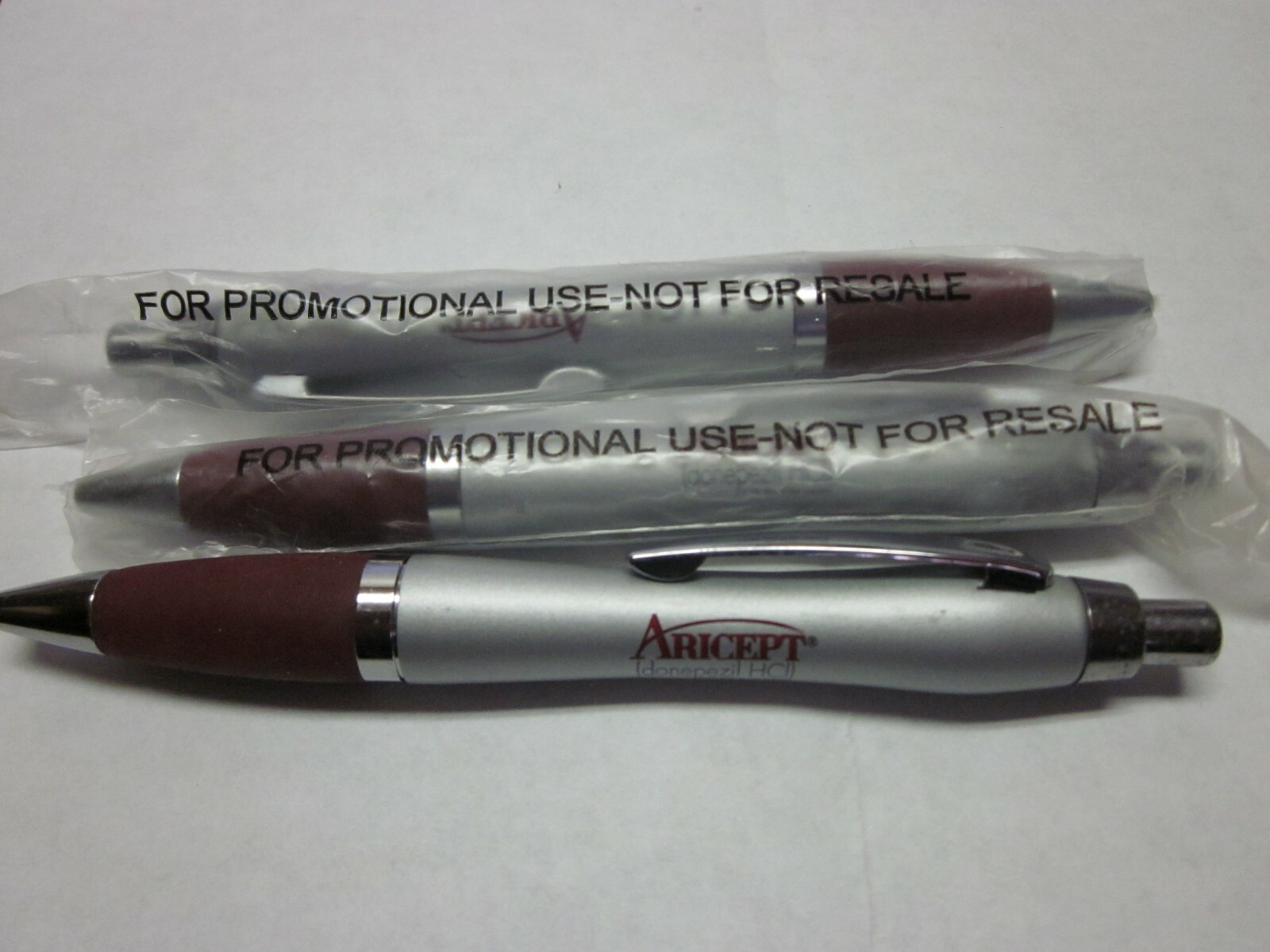 LOT OF 3 COLLECTIBLE PHARM. DRUG REP PENS, ARICEPT, BRAND NEW, HEAVY METAL