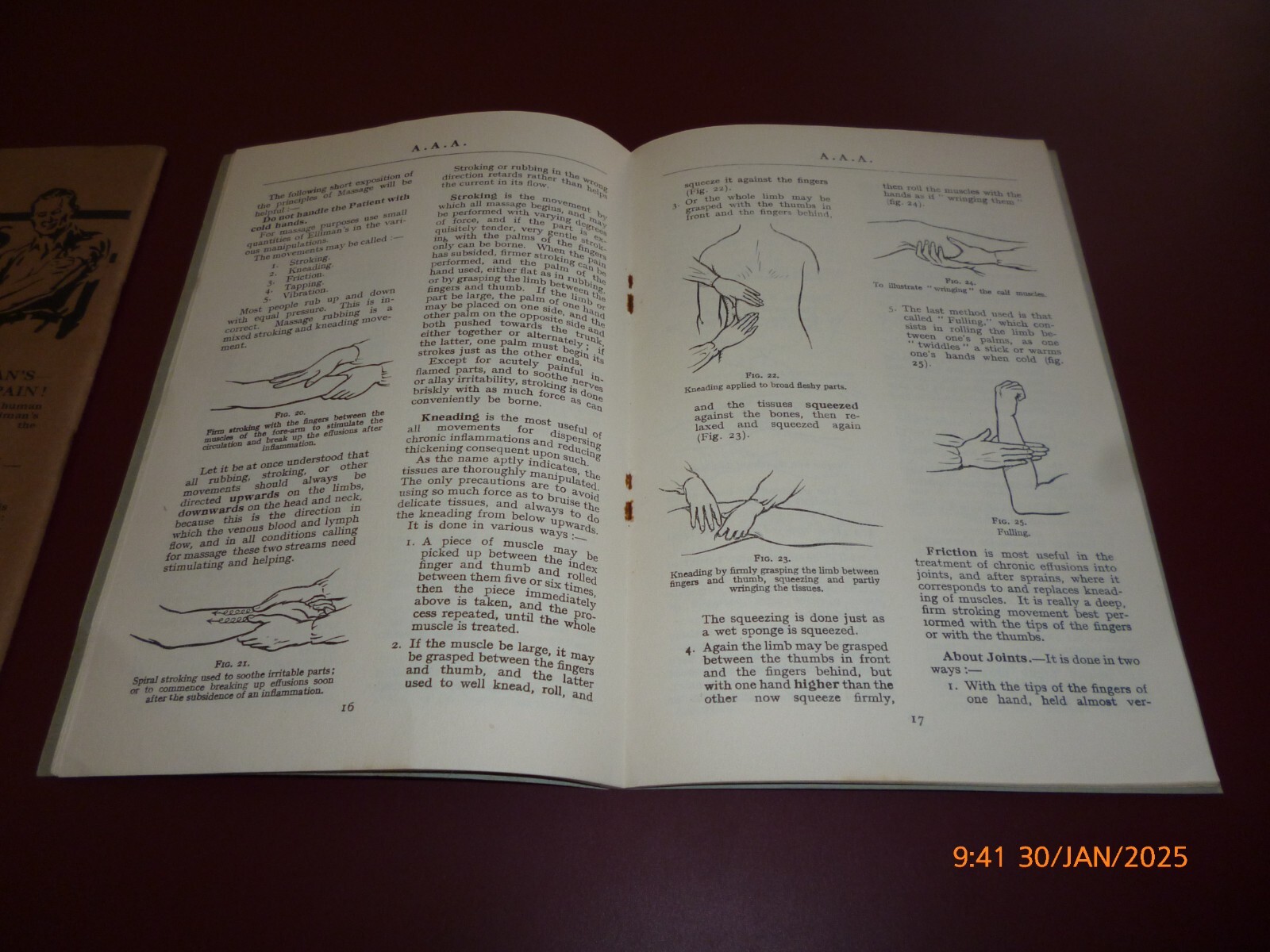 ELLIMAN’S EMBROCATION x 2 VINTAGE BOOKLETS LIBRARY OF HEALTH, AILMENTS ACCIDENTS