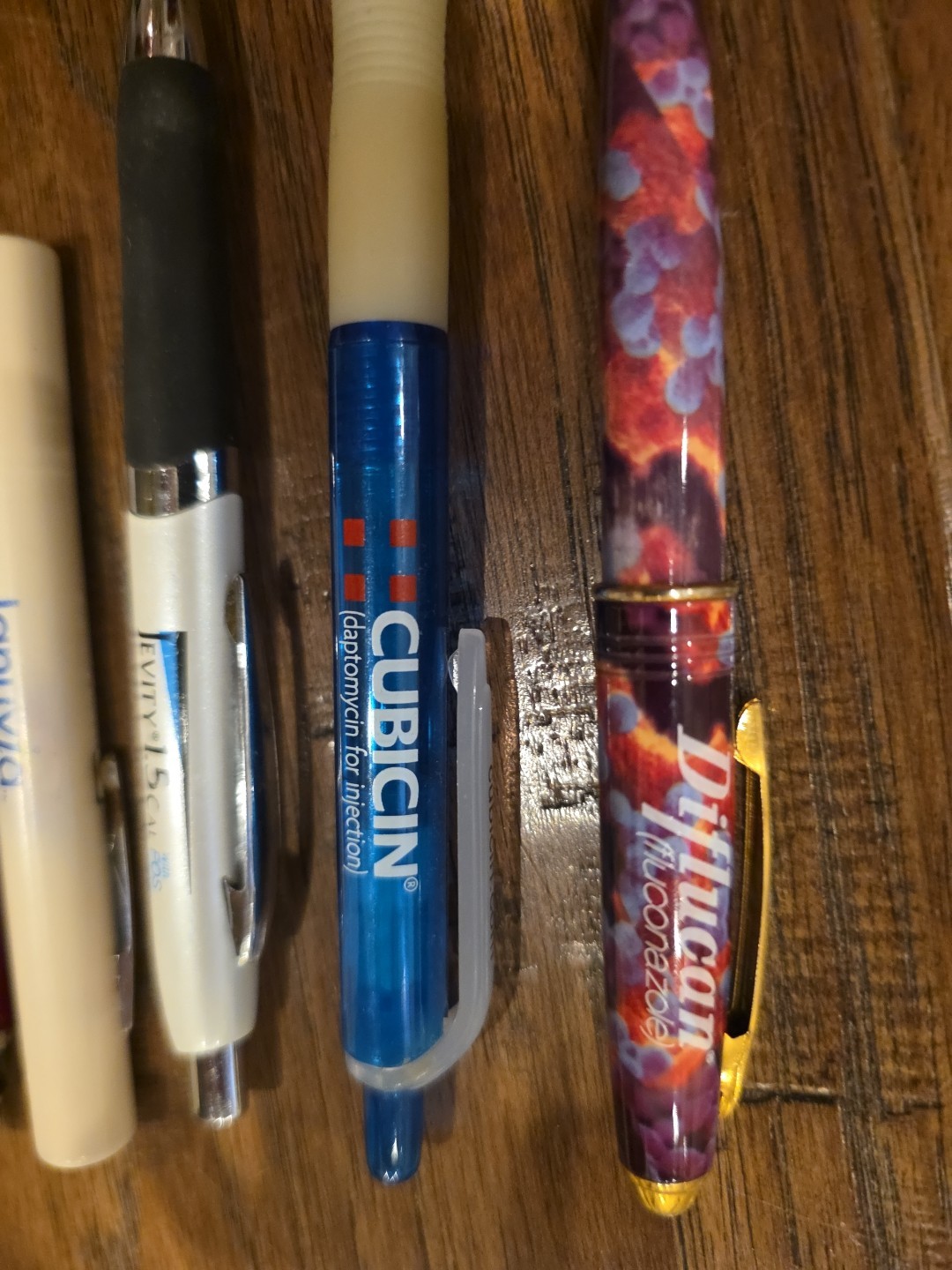 Pharmaceutical Drug Rep Advertising Pens Lot of 18