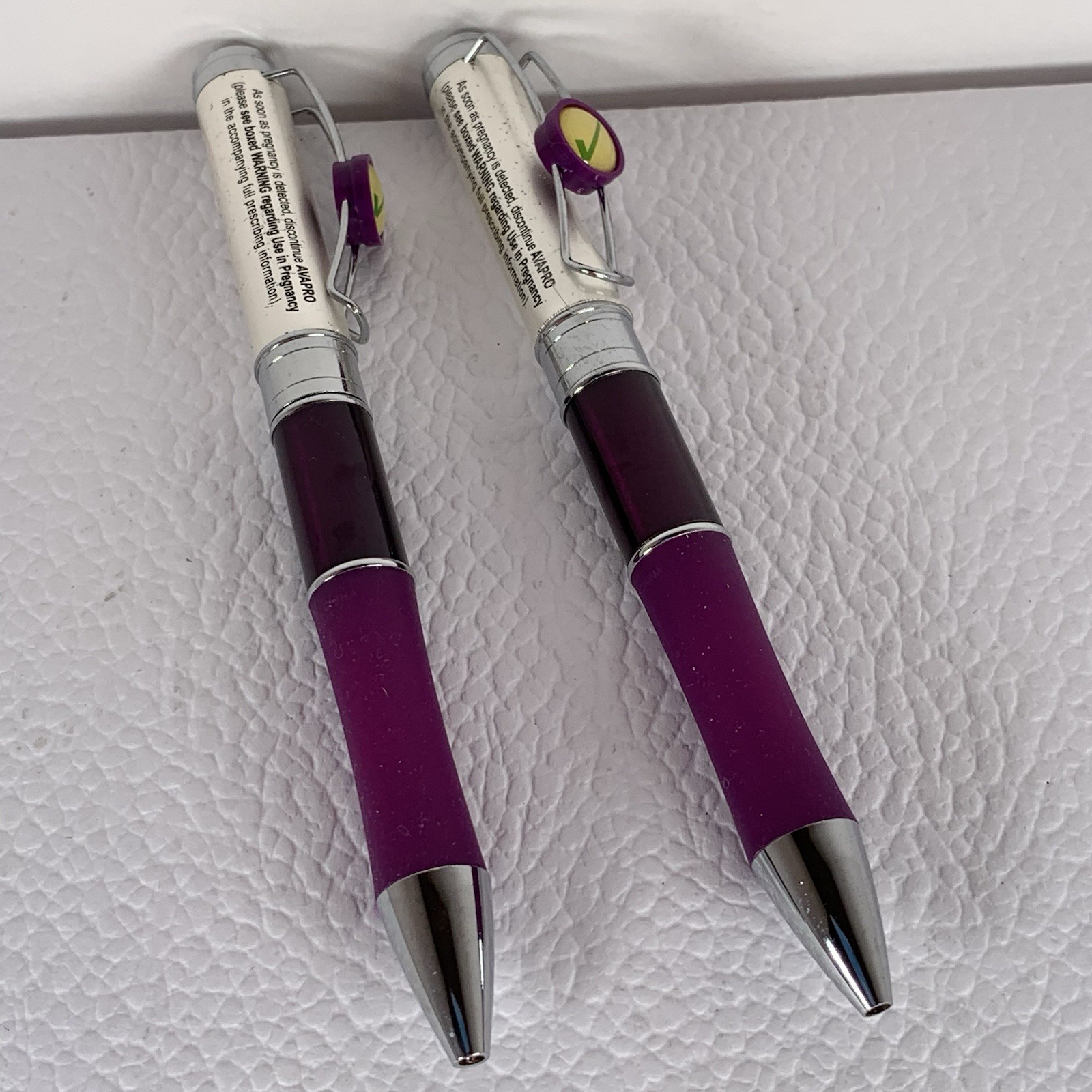 Avapro Drug Rep Pen Pharmaceutical Advertising Twist Metal (2) Original Owner ￼