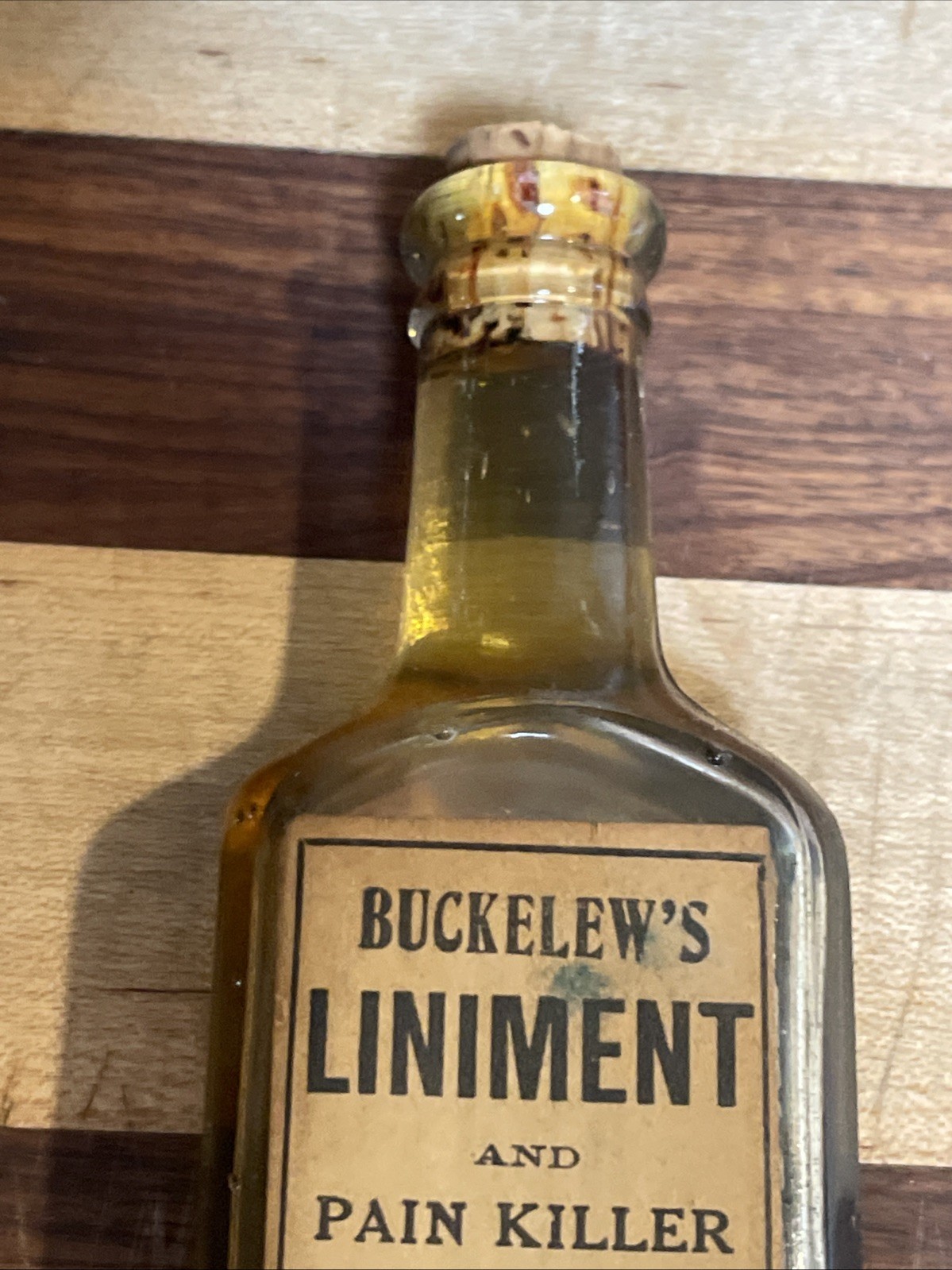 ANTIQUE BUCKELEW’S LINIMENT & PAIN KILLER BOTTLE, SULLIGENT ALABAMA DRUG CO.