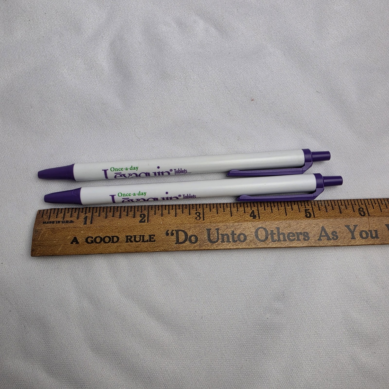 Lot of 2 Levaquin Medical Drug Rep Pharmaceutical Pens Working Purple White Bic