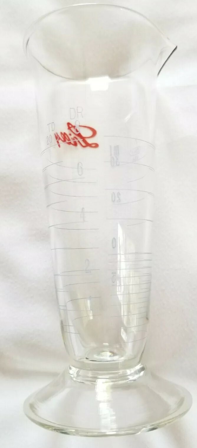 Lilly Beaker Glass Footed Graduated Cylinder Laboratory Chemistry 30 ML 1 oz VTG