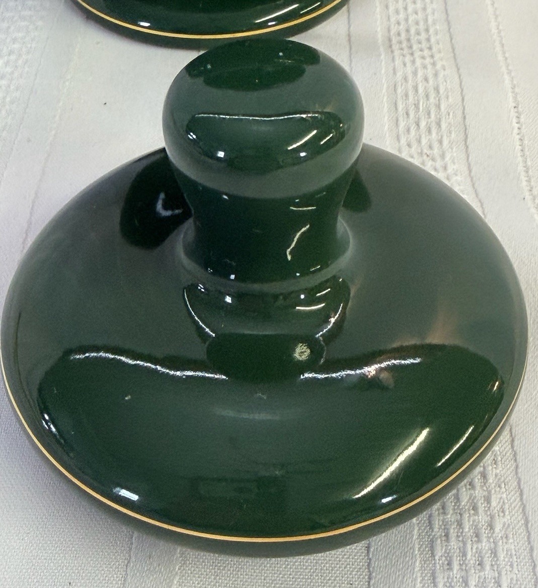Eli Lilly Ceramic Green Gold Trim Apothecary Jar Symphytum Officinale #13-926 8″