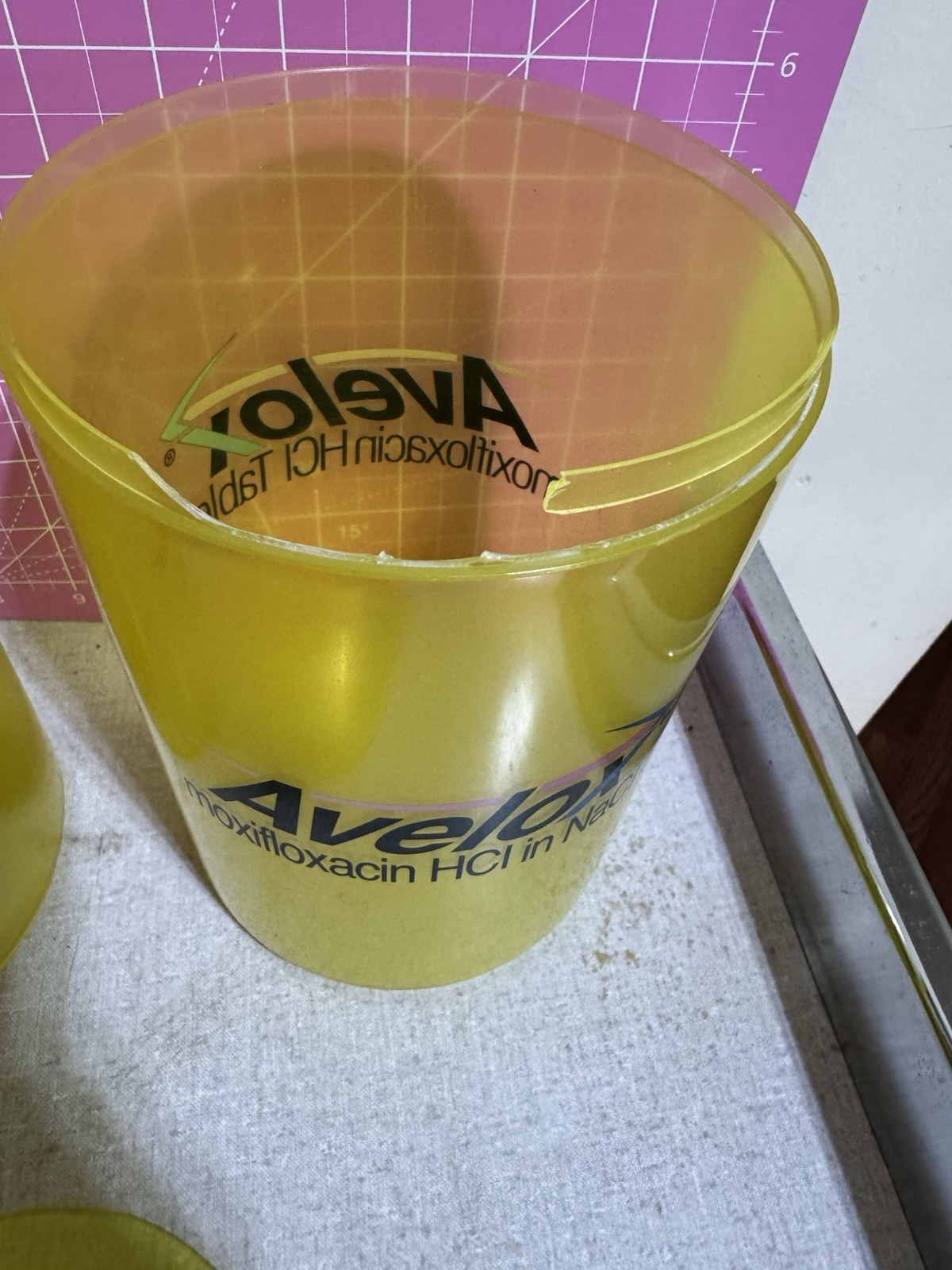 Pharmaceutical Avelox brand name 3 Canister Set antibiotic moxifloxacin