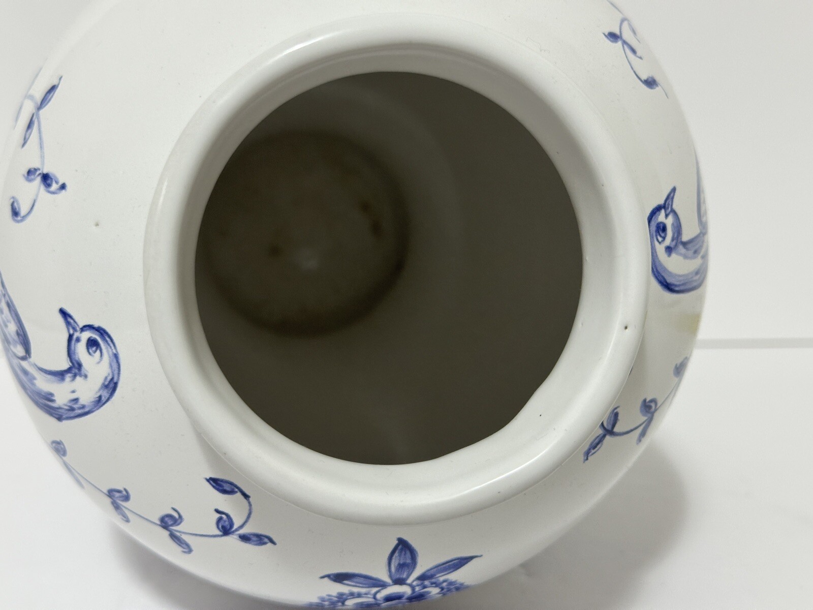 1989 Lilly Made in Portugal Blue & White Apothecary 10″ Vase Diascord