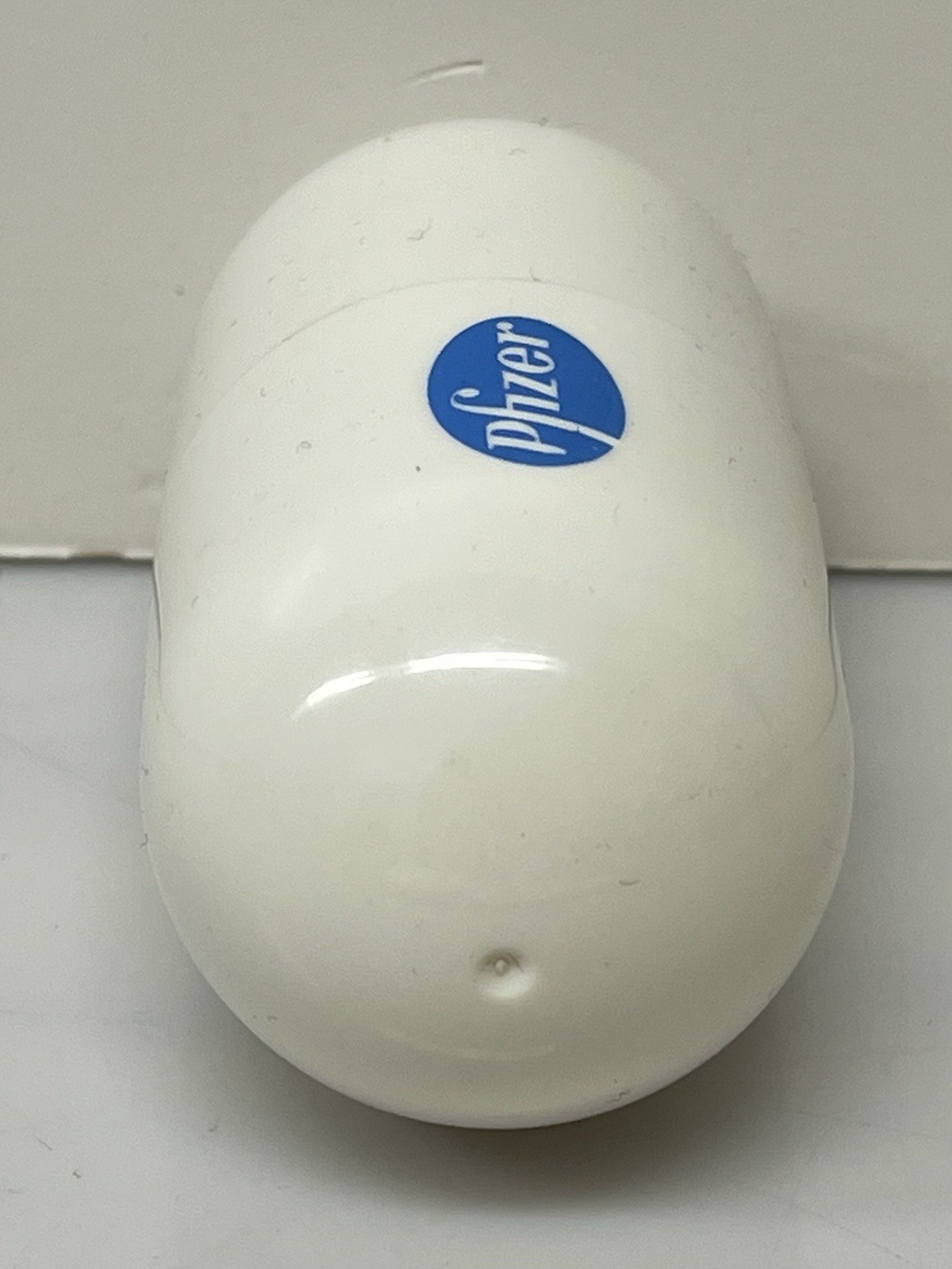 Pfizer Celebrex Drug Rep Pharmaceutical Promo Plastic Pill Shaped Box Case