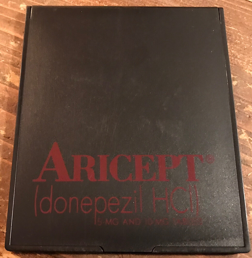 ARICEPT Pharmaceutical Drug Rep FOLD OUT POCKET MIRROR 4.25” x 3-5/8” x 1/4”