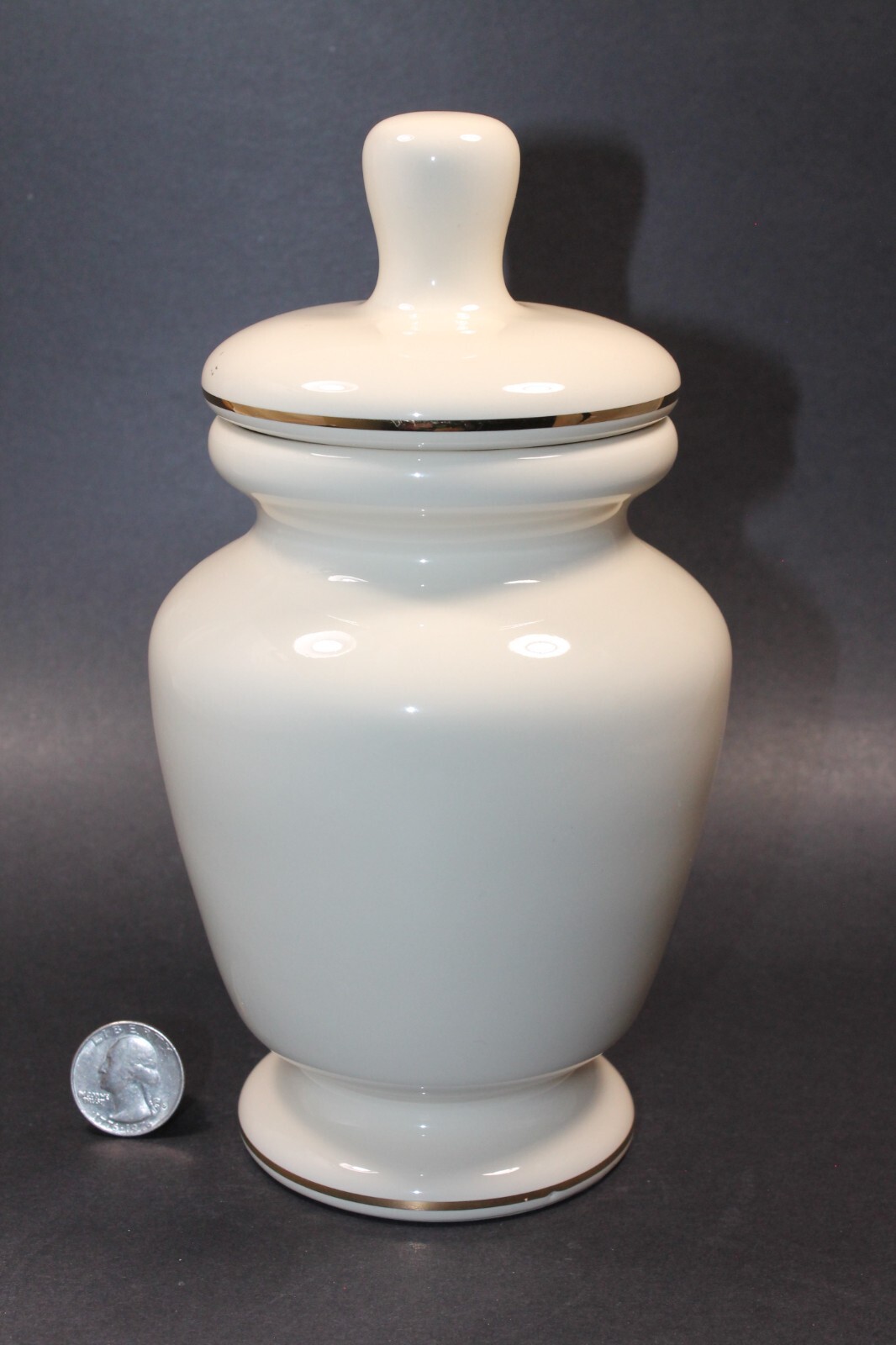 Vtg Ceramic Cream w Gold Design Apothecary Pharmacy Mandragora 8 in Lidded Jar
