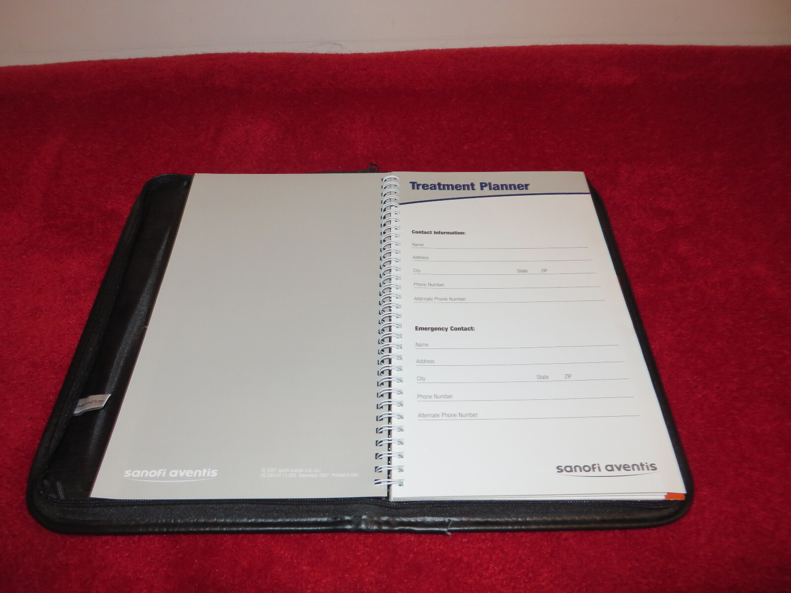 Vintage Sanofi Aventis Pharmaceutical Portfolio / Binder with Treatment Planner