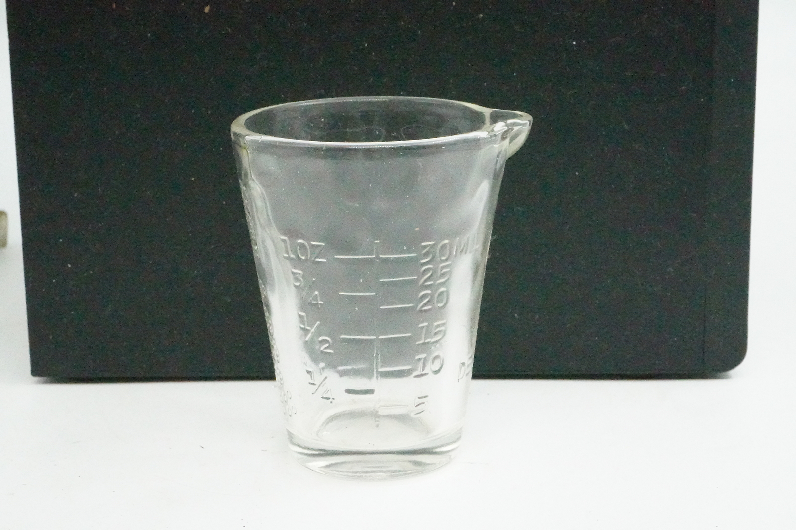 Apothecary Glasco Dose Measurement Glass Cup w/ Spout