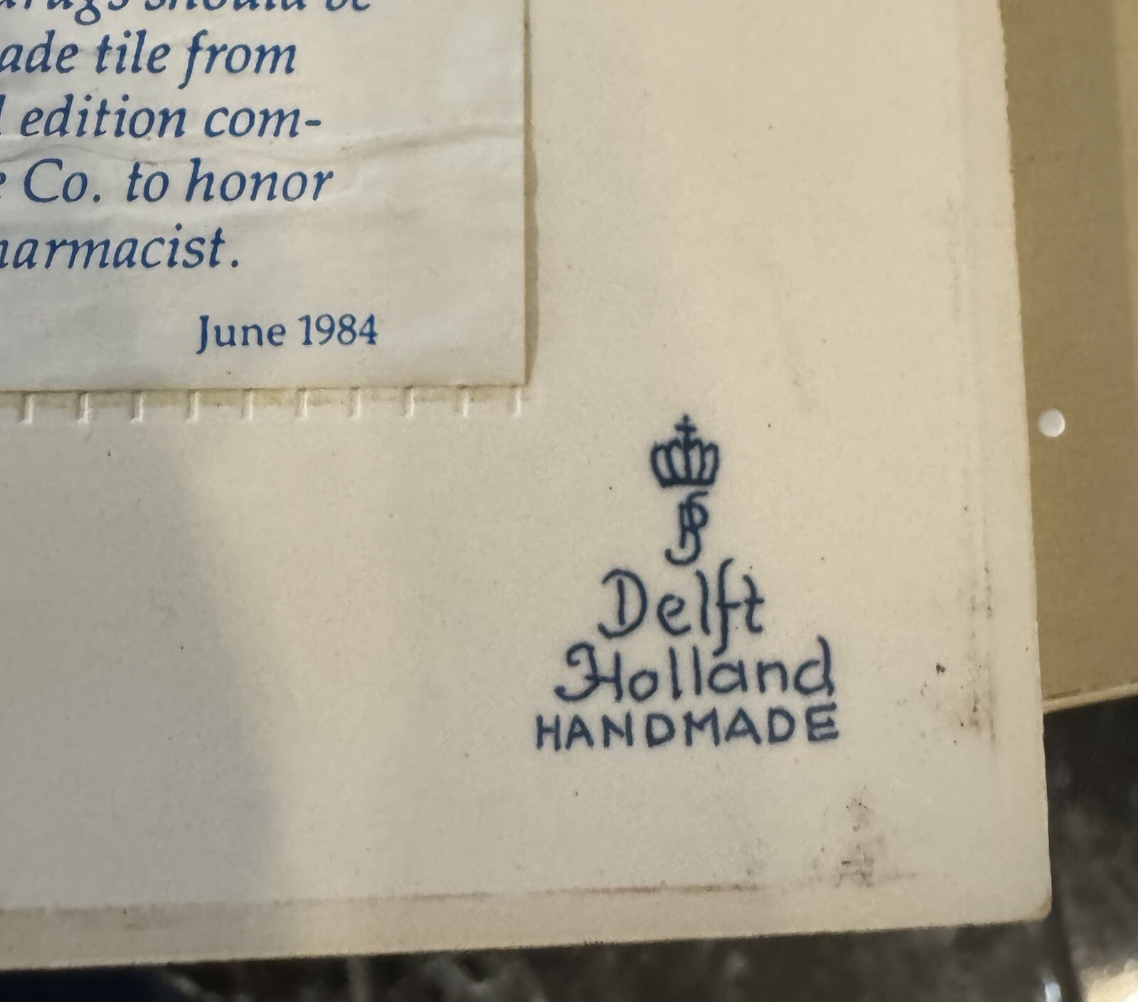 DELFT Holland Pill Tile 17th Century The Pharmacist
