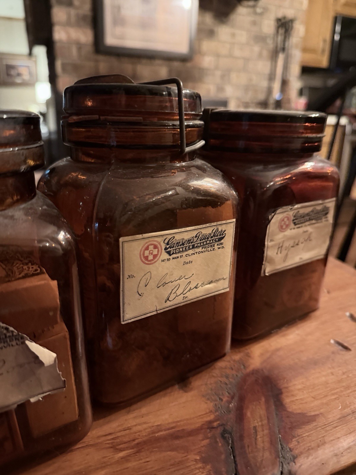 3 Vintage Gansen’s Drug Store Pioneer Pharmacy Amber Glass Jars w/ Labels