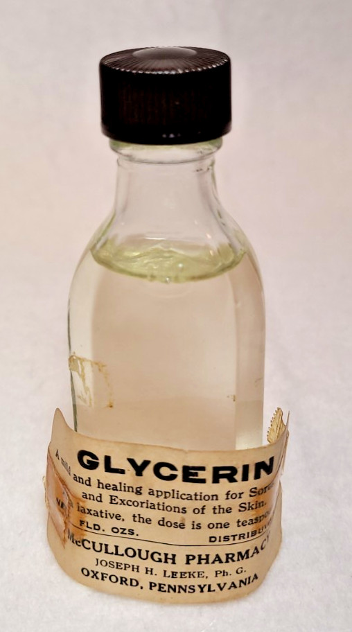 Vintage 1951 McCullough Pharmacy Glycerin Bottle w/ Label Oxford PA, Armstrong