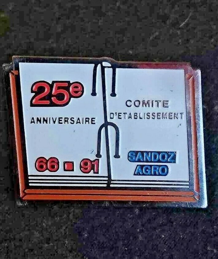 🔴SANDOZ Pharmaceutical 25th AGRO Anniversary 1966-1991 pin badge A Hofmann🔴