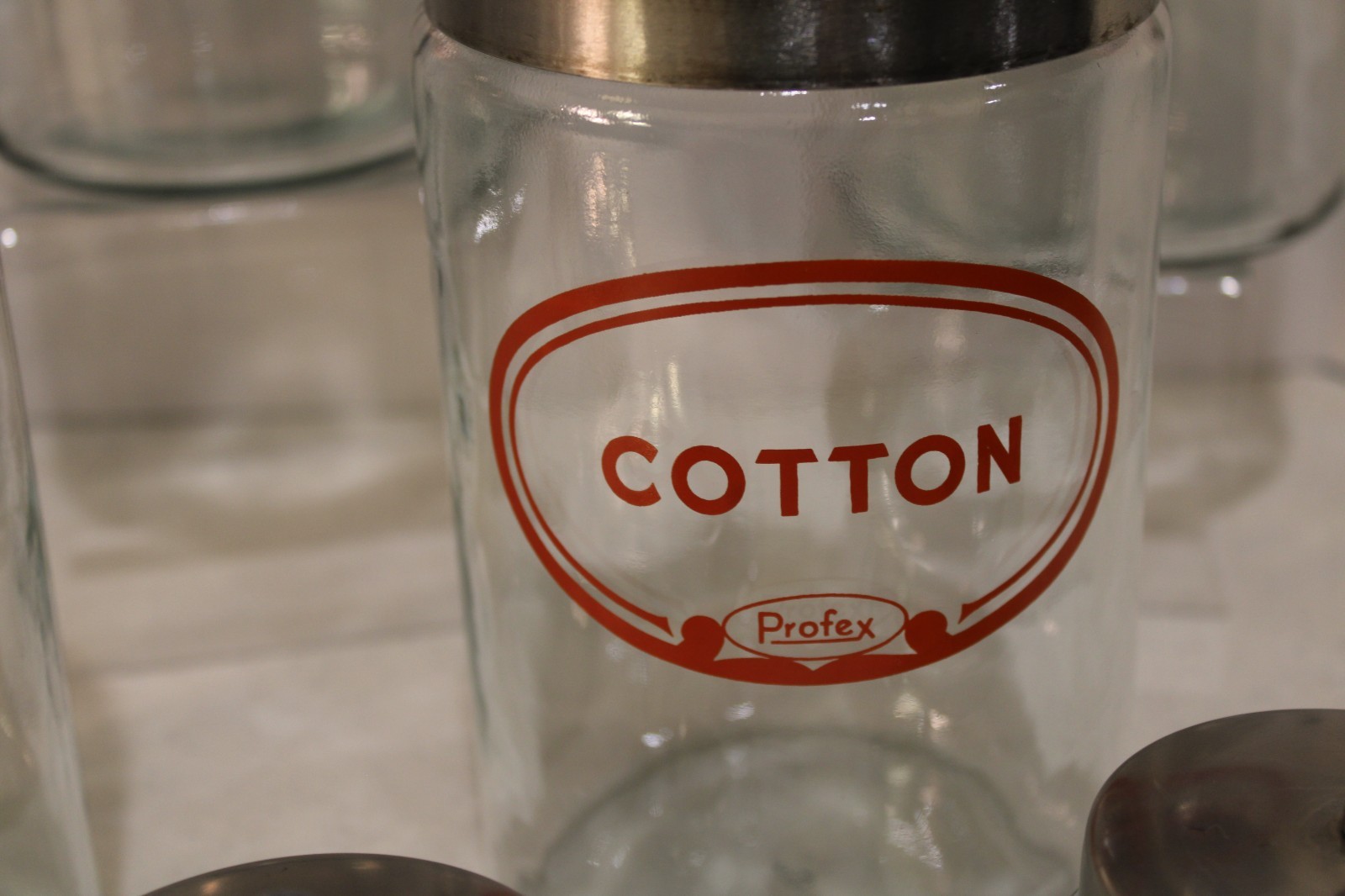 VINTAGE SET OF PROFEX APOTHECARY JARS SET OF 8 7″ AND 3″ ORIGINAL LIDS NO DAMAGE