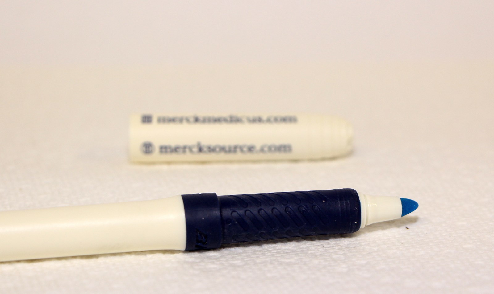 3 Brand New Merck Pharmaceutical BIC Felt Tip Highlighters