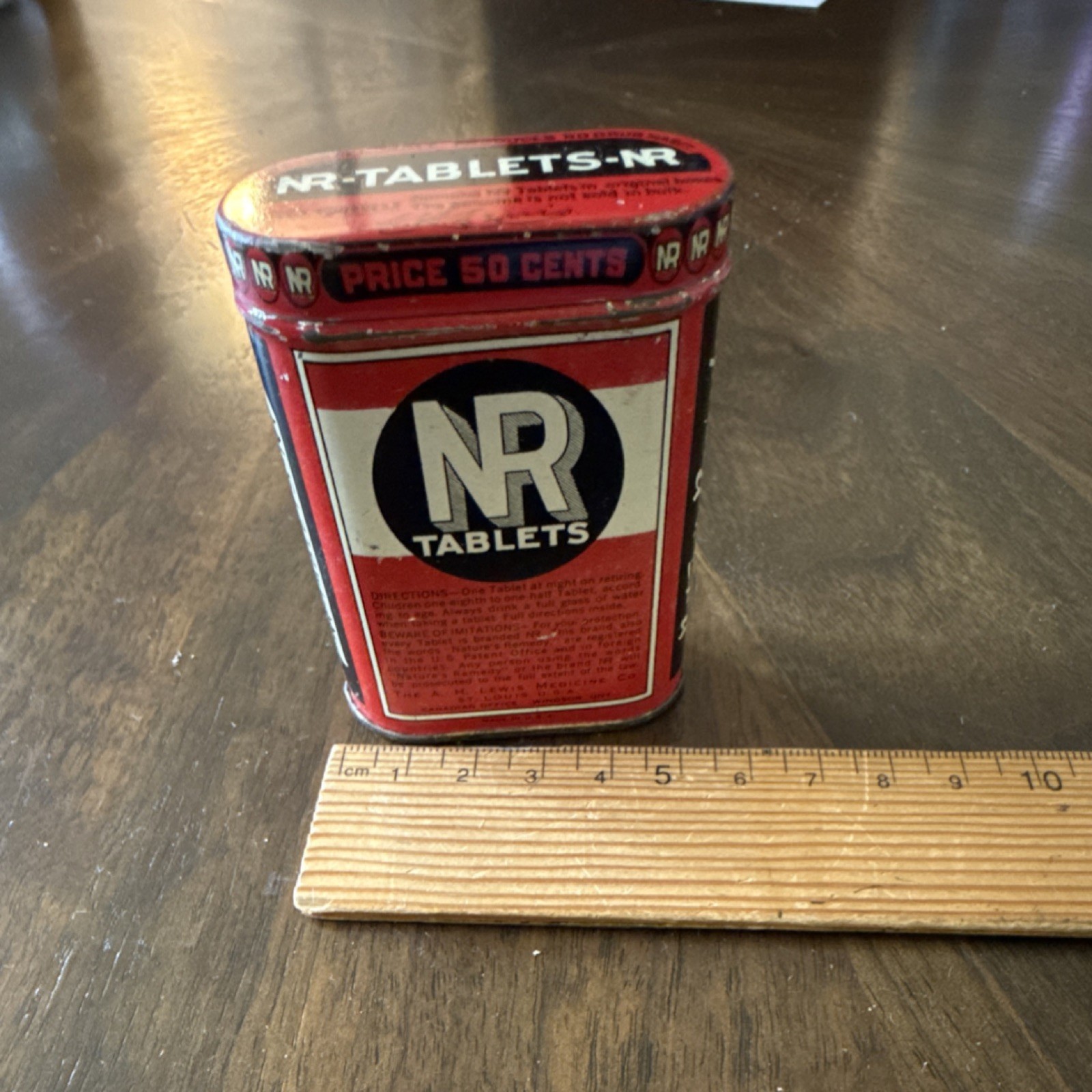 Nature’s Remedy NR Tablets Vintage Tin “Price 50 Cents” Red/Black