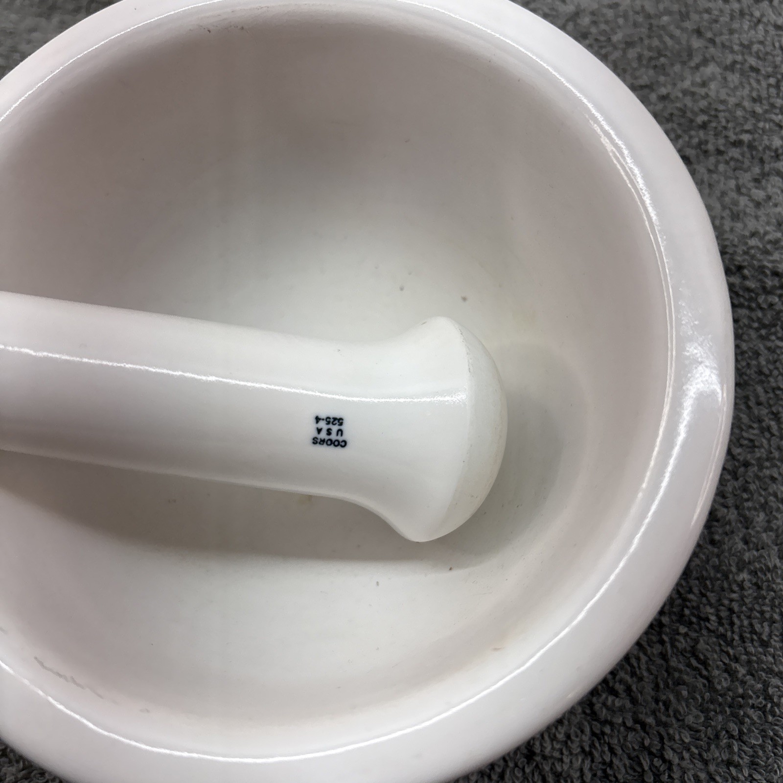 VINTAGE COORS USA POTTERY MORTAR AND PESTLE SET 525-4