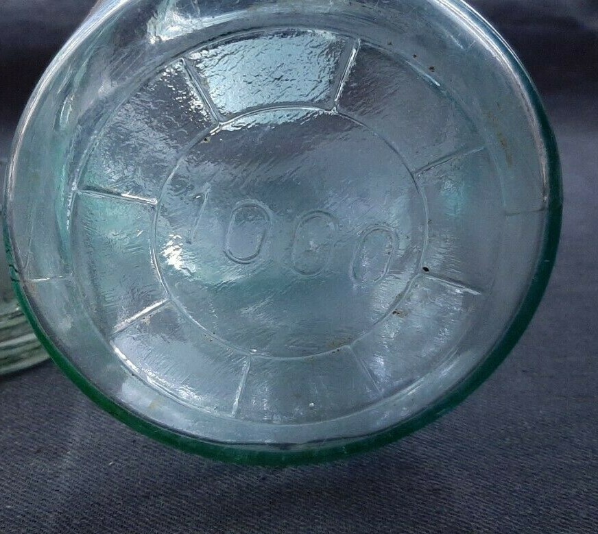 Pharmacy jar for reagents with an unpolished lid volume 1000 ml USSR
