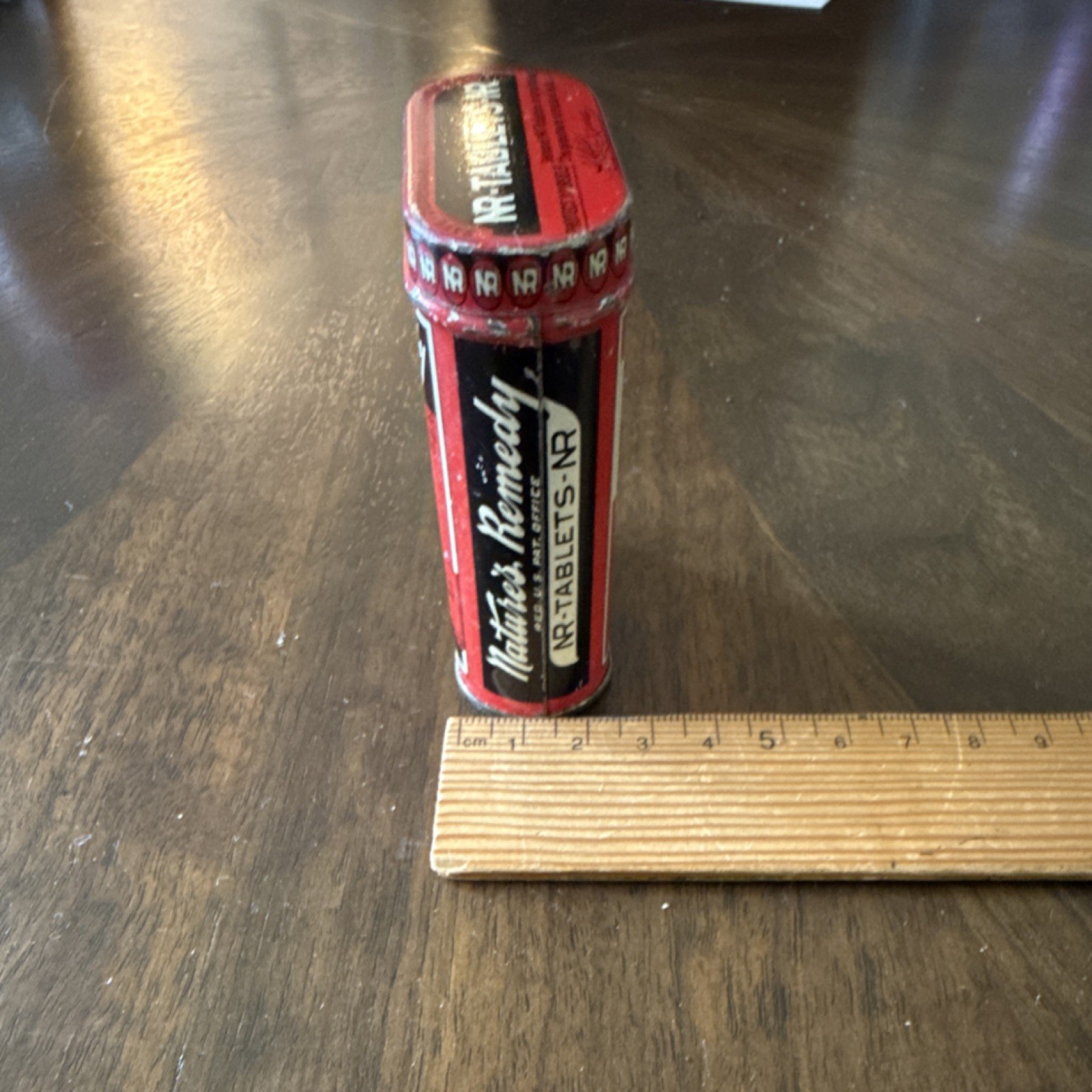Nature’s Remedy NR Tablets Vintage Tin “Price 50 Cents” Red/Black