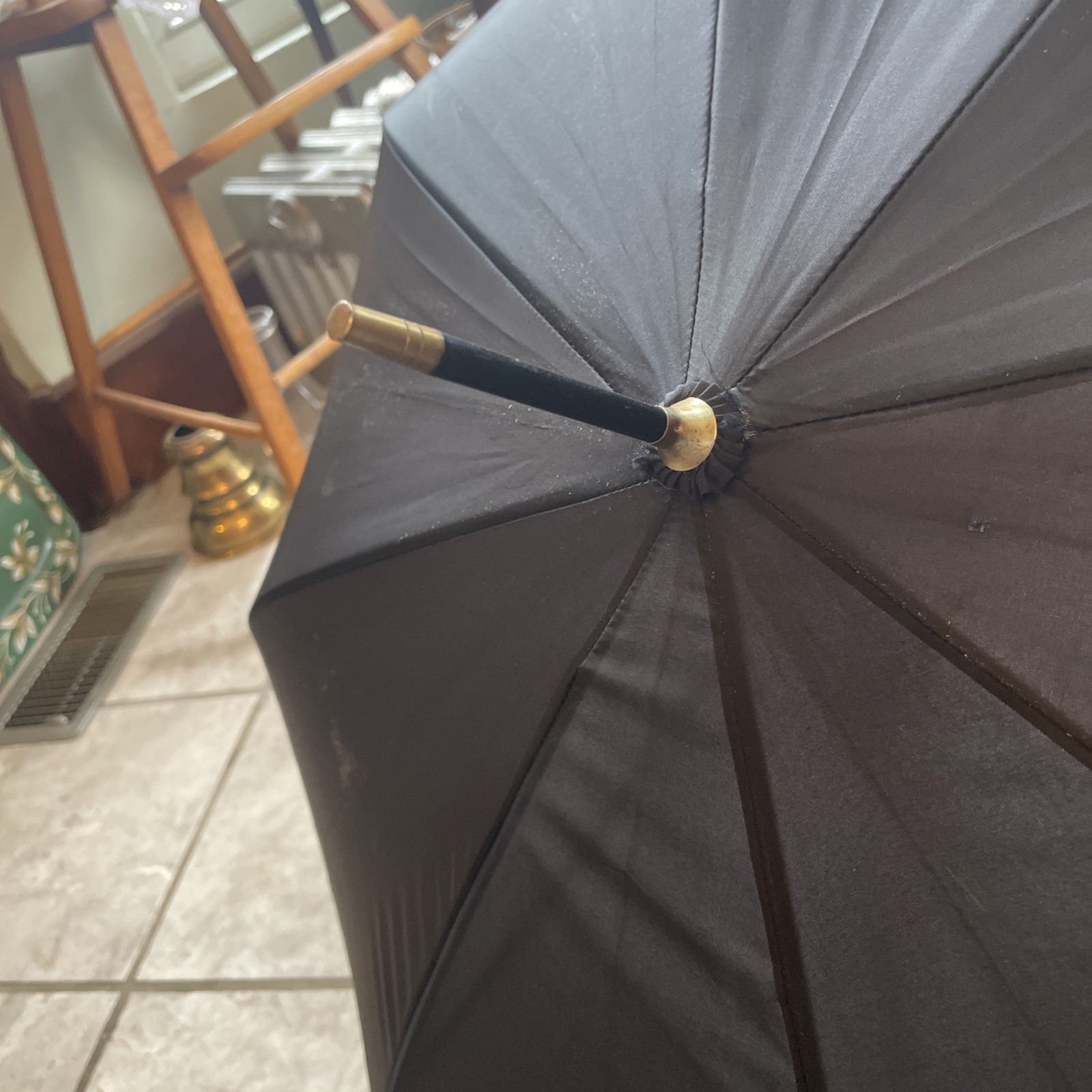 RARE DRUG REP Vintage Black Rainmaker UMBRELLA Astelin Nasal Spray Advertisement