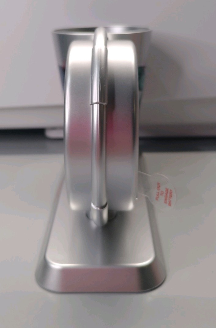 Pharmaceutical Promo VESIcare Desktop Plastic 4.5″H Battery Clock & Pen Holder