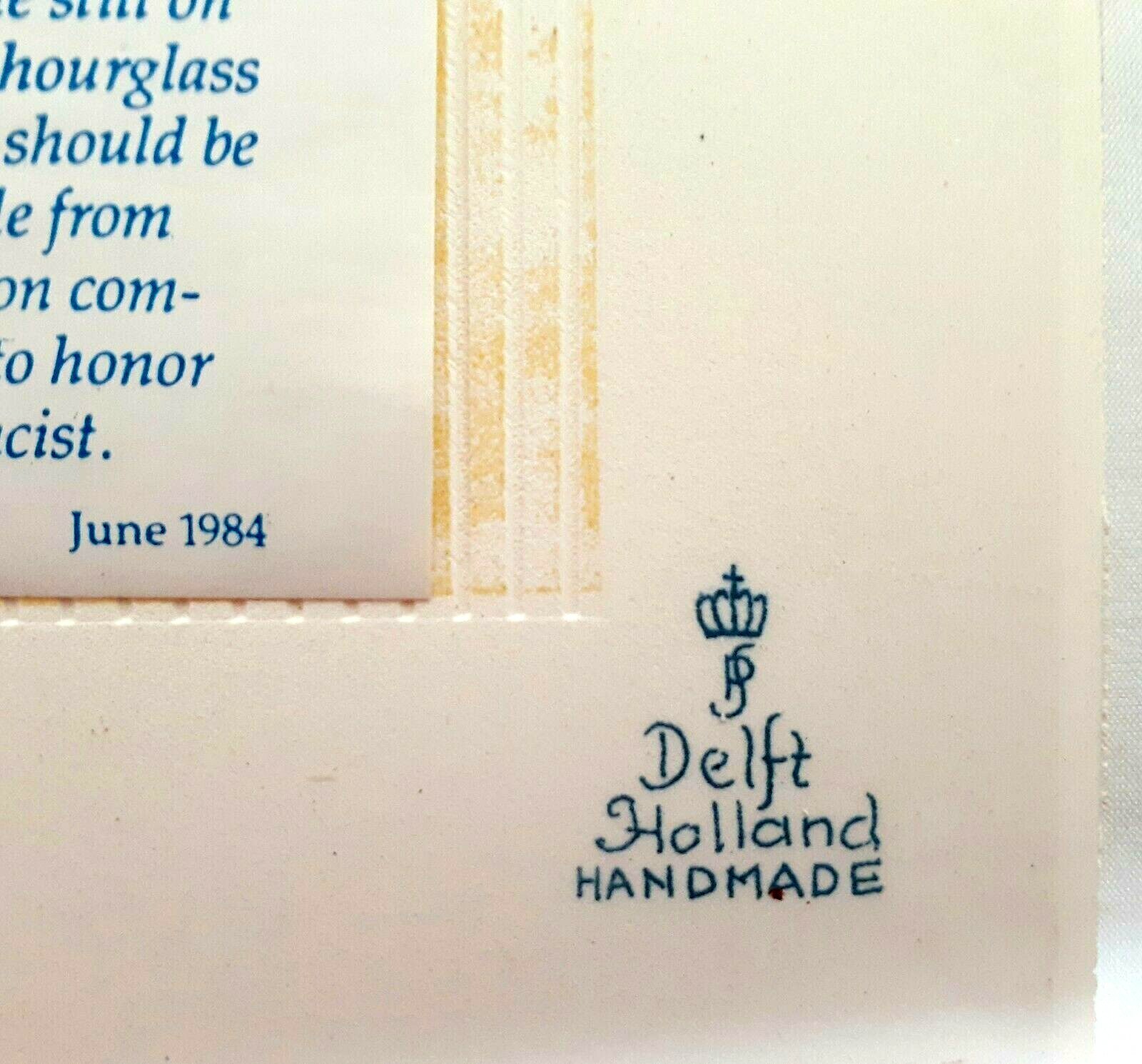 VINTAGE BLUE DELFT HOLLAND HANDMADE PILL TILE BURROUGHS WELLCOME CO. 1984