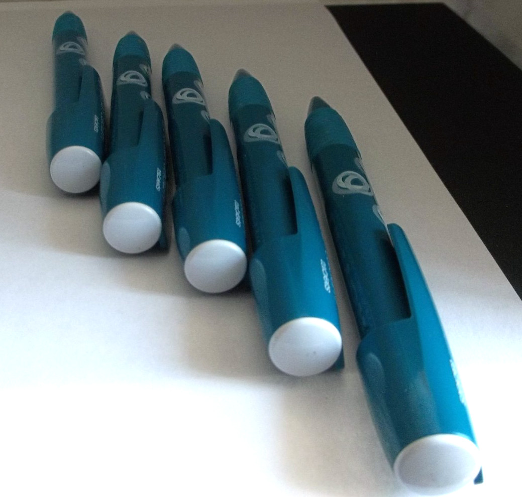 LIPITOR Pharmaceutical Promo Pens – Medium Weight Plastic – Lot of 5