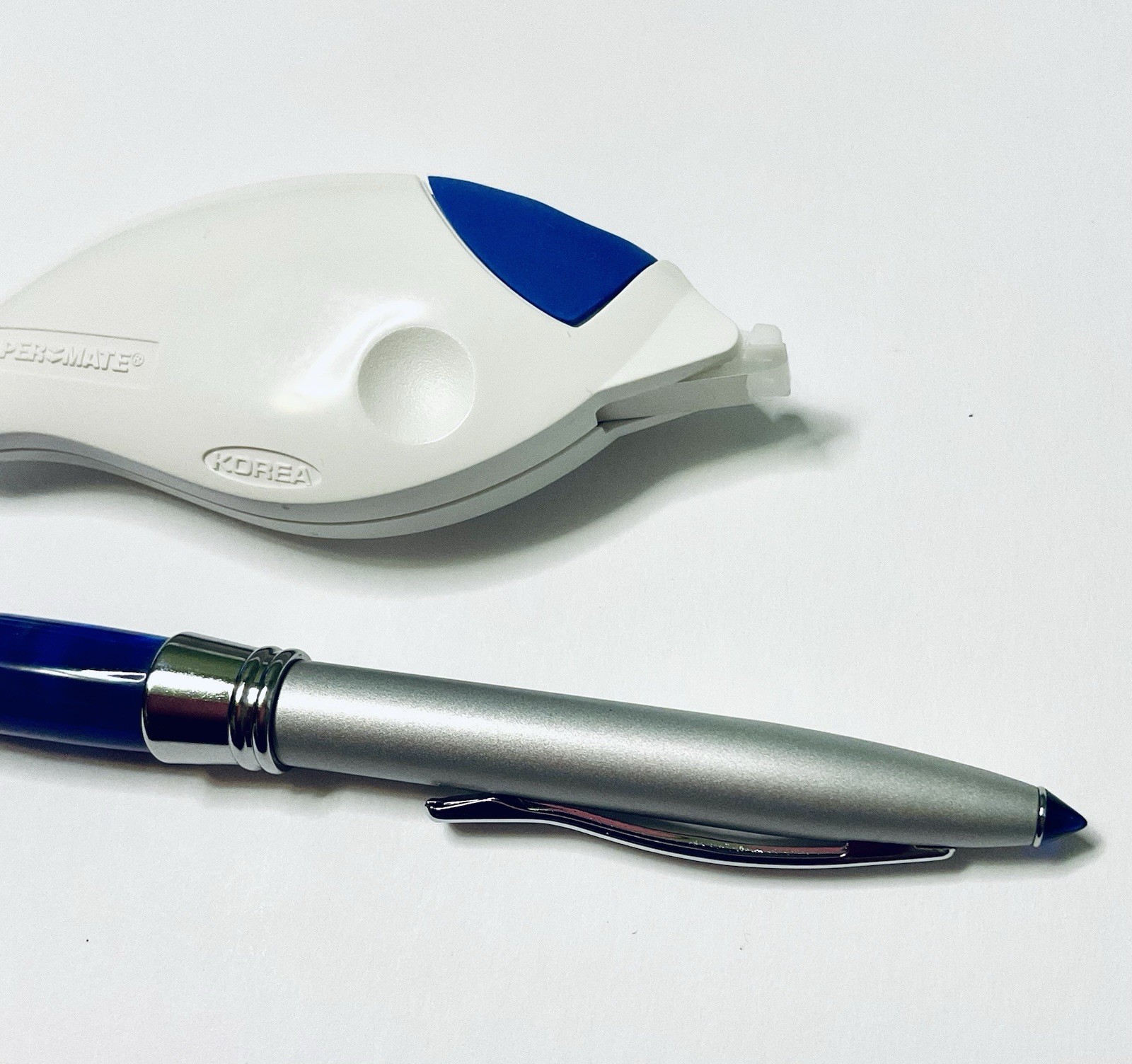 EUFLEXXA PHARMACEUTICAL REP RETRACTABLE REFILLABLE PEN & CORRECTION TAPE PROMO