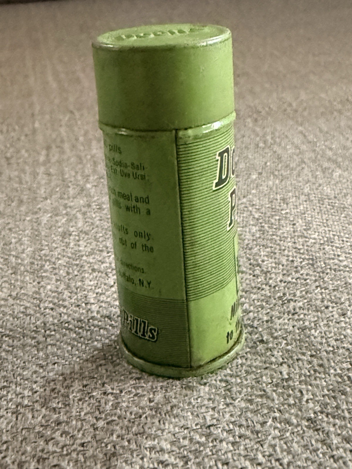 RARE 1960s DOAN’S PILLS medical tin VINTAGE PHARMACEUTICAL doctor med RX drugs