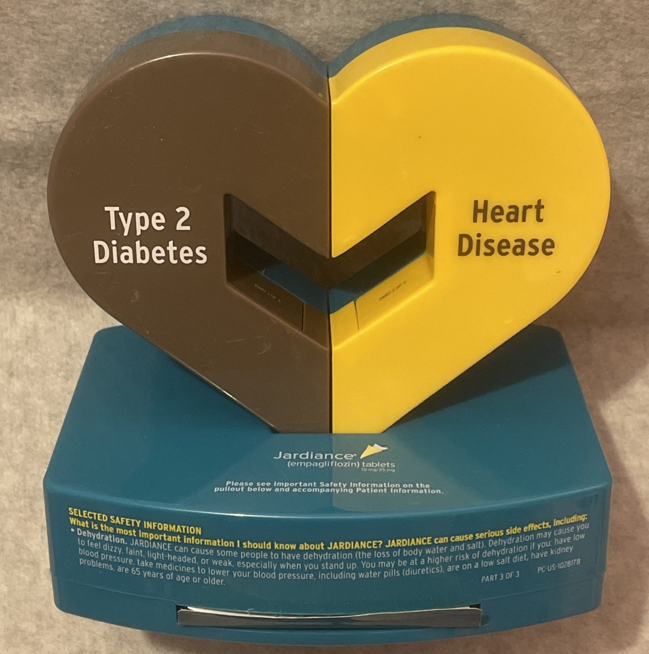 plastic Jardiance pharmacutical display Heart with base diabetes magnetic