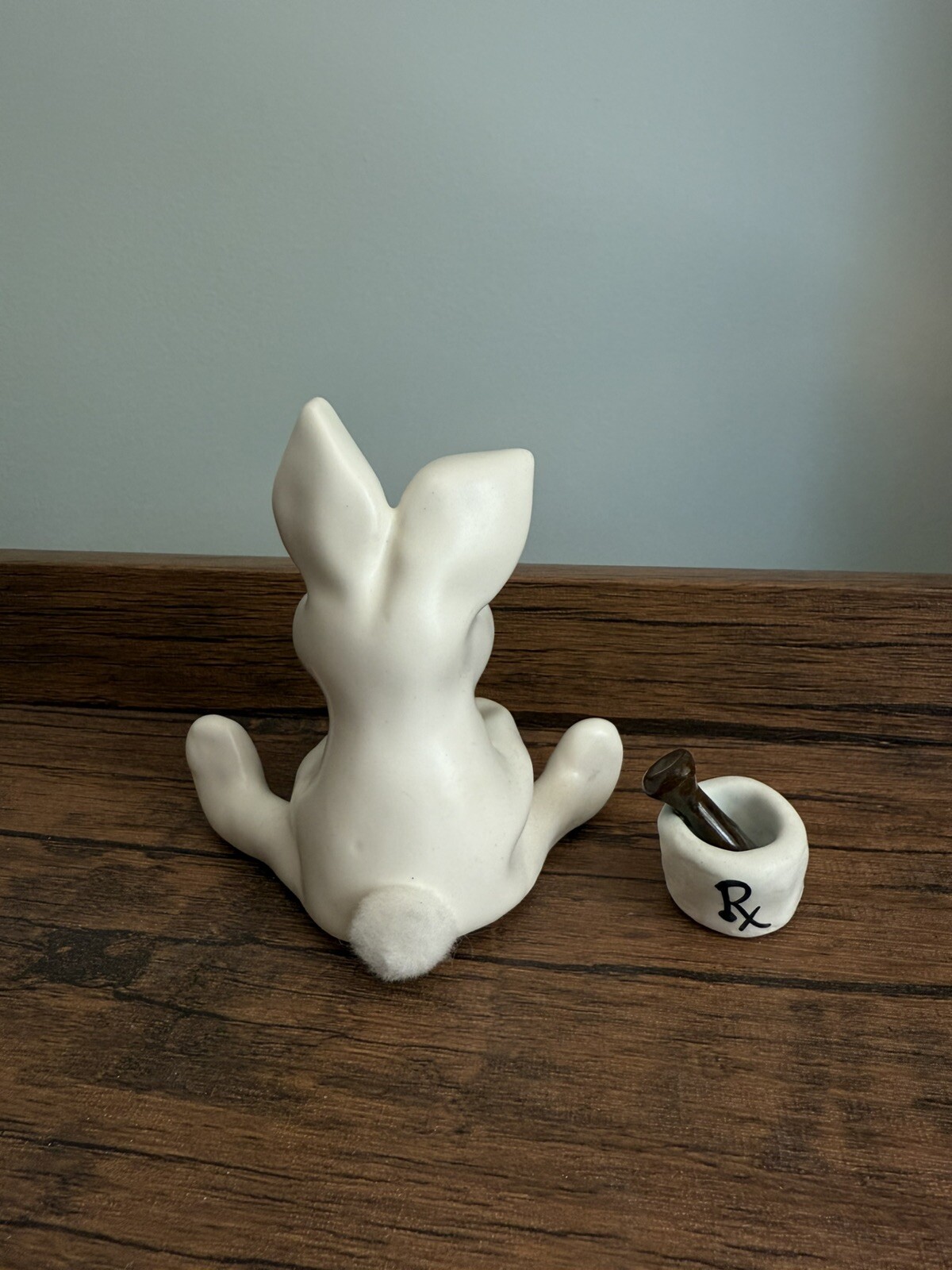 RARE Vintage 1986 Pharmacy Wabbits Rabbit w/Separate Rx Mortar Pestle 2 Pieces