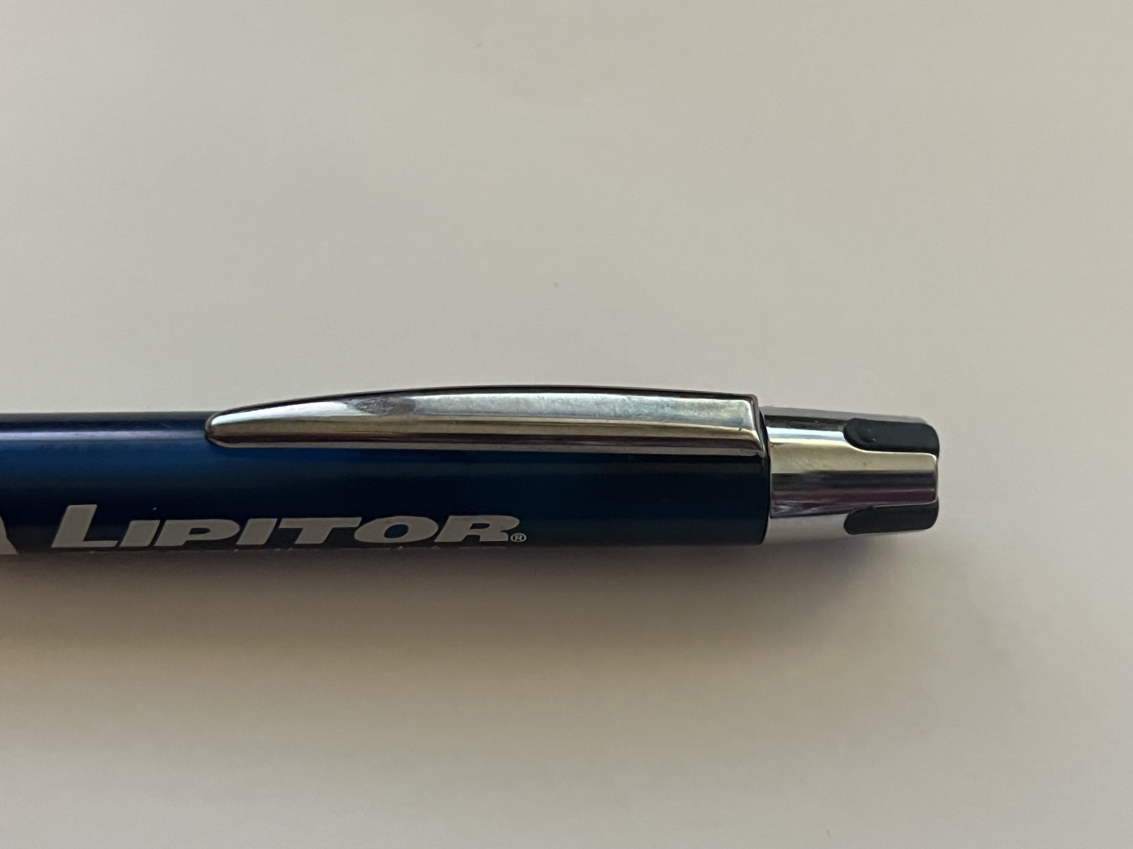 LIPITOR PHARMACEUTICAL DRUG REP PENS COLLECTIBLE heavy metal clear blue