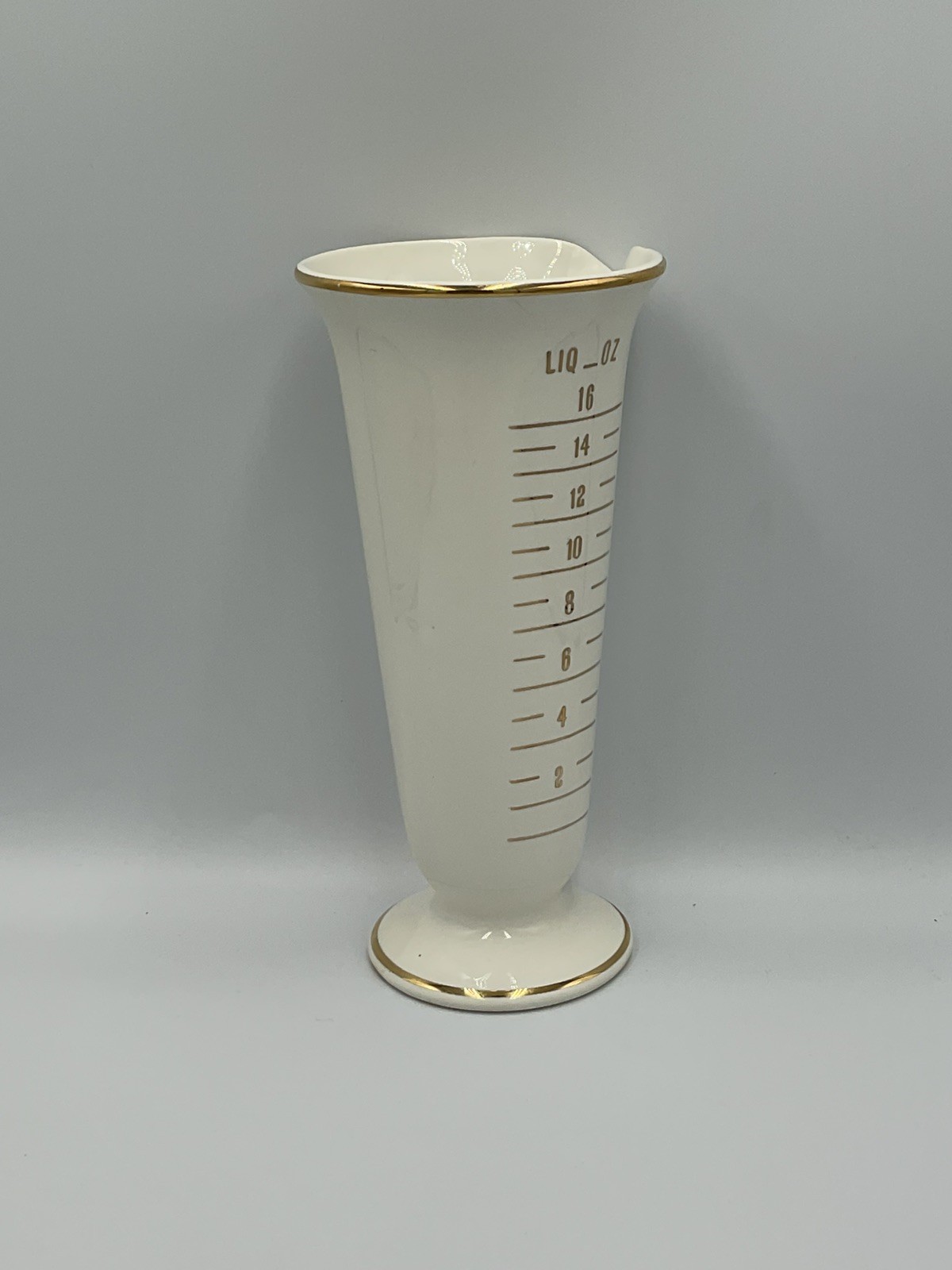 Owens Illinois RX Porcelain Drugstore Pharmacy Apothecary Measuring Beaker 9”