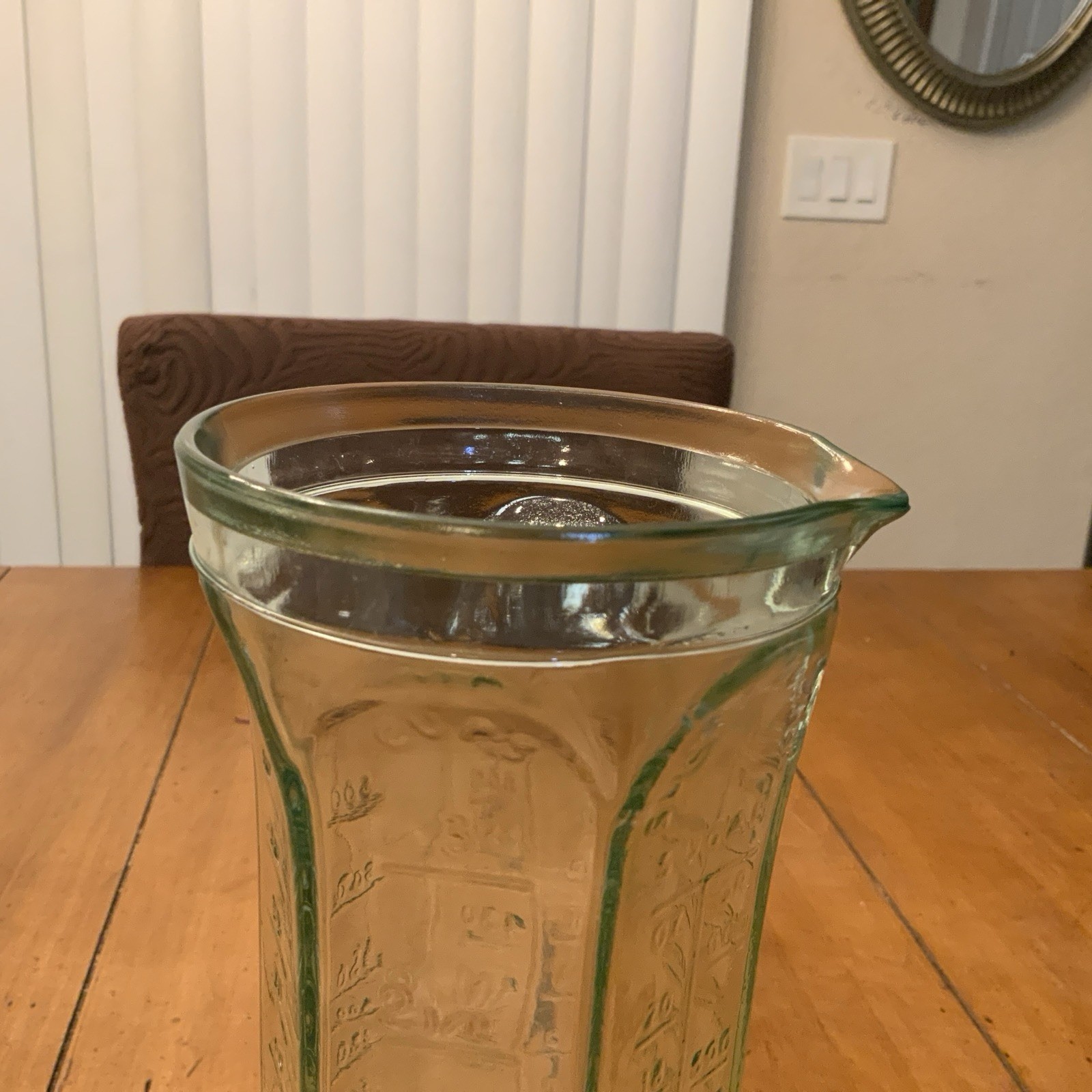 🧪 Vintage Aqua Green Glass Measuring Beaker / Apothecary Graduate