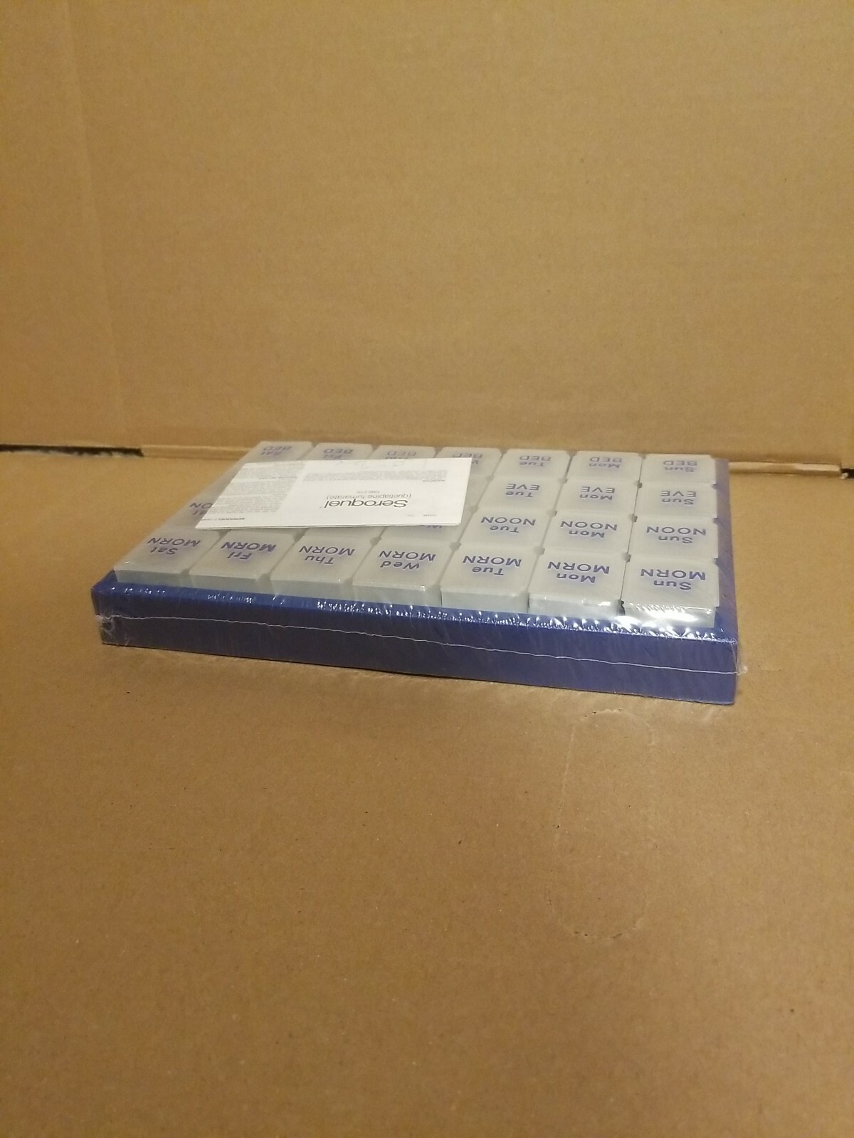 Seroquel Pharmaceutical Drug Rep 7-Day Pill Organizer Holder Sorter
