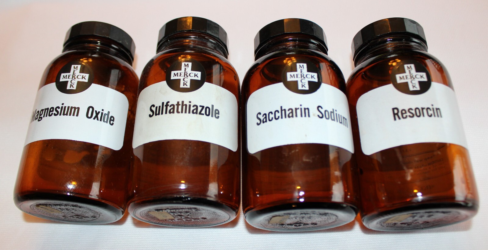 LOT OF 4 VINTAGE AMBER MEREK PHARMACEUTICAL APOTHECARY-MEDICINE BOTTLES 5″ JARS