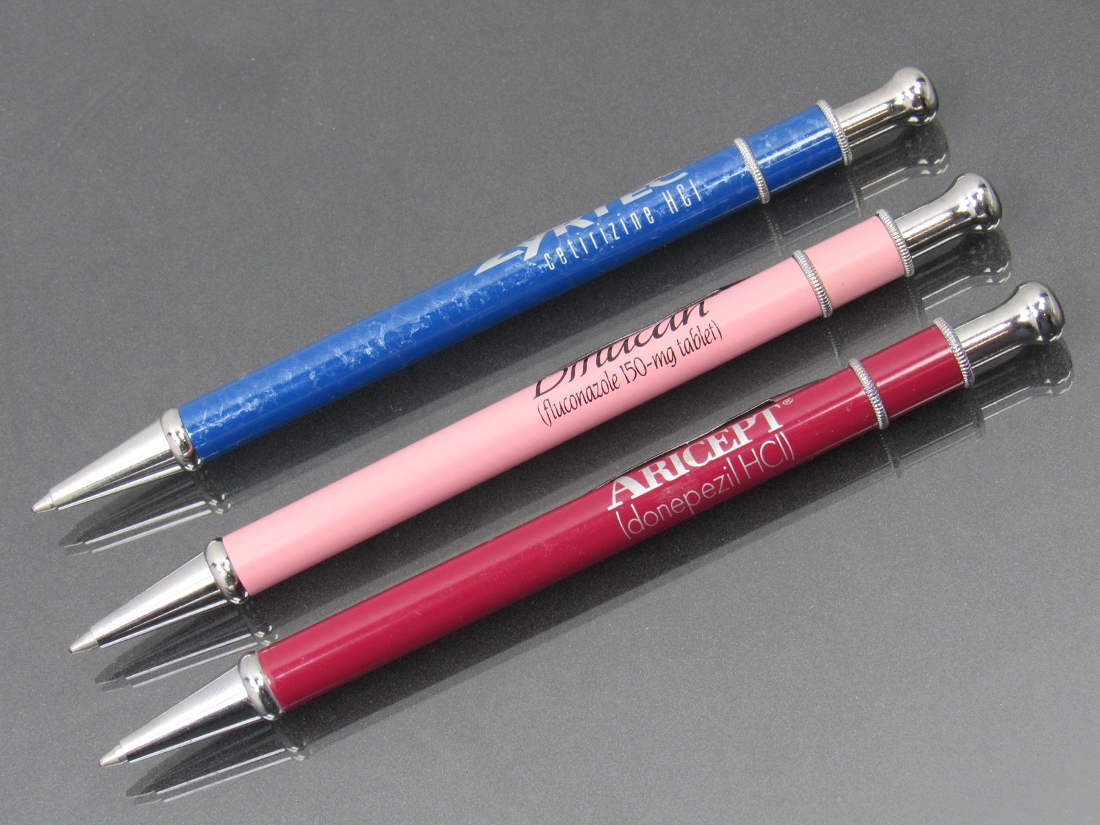 Aricept Diflucan Zyrtec PENS Uniquel Ball Clickers Drug Rep Pharmaceutical Lot