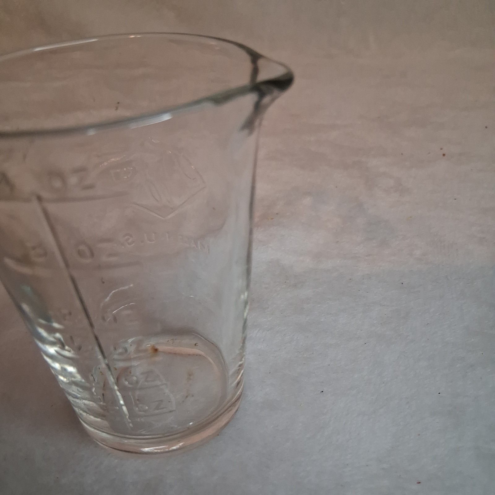VTG 4oz Heavy Glass Measuring Pharmacy Graduate Beaker marked in Oz’s AFAIK USA
