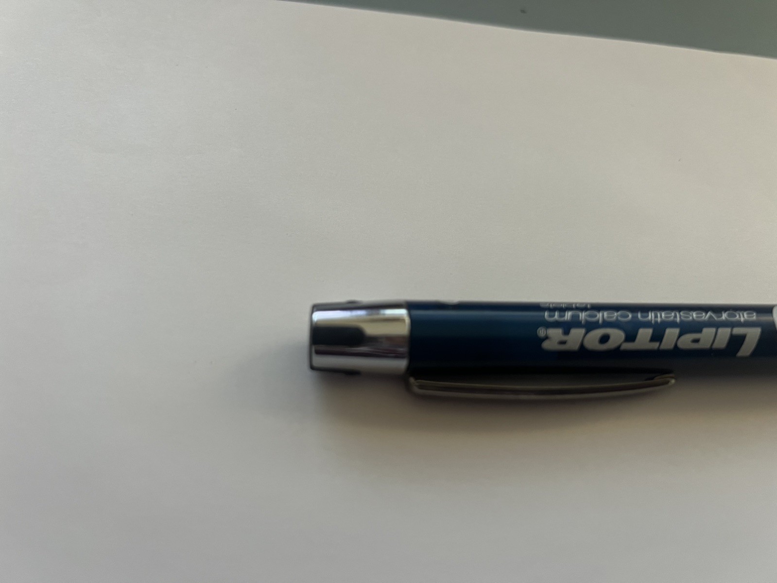 LIPITOR PHARMACEUTICAL DRUG REP PENS COLLECTIBLE heavy metal clear blue