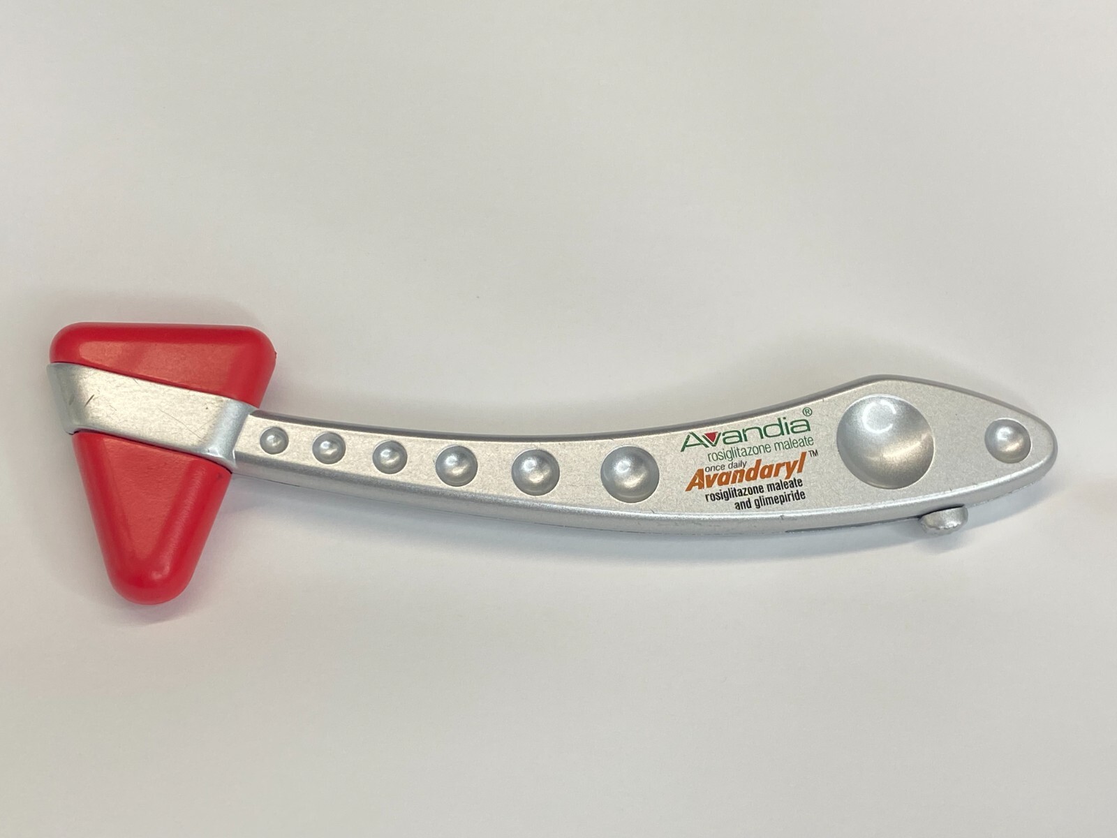 AVANDIA Drug Medical Reflex Hammer Drug Advertisement Pharmaceutical