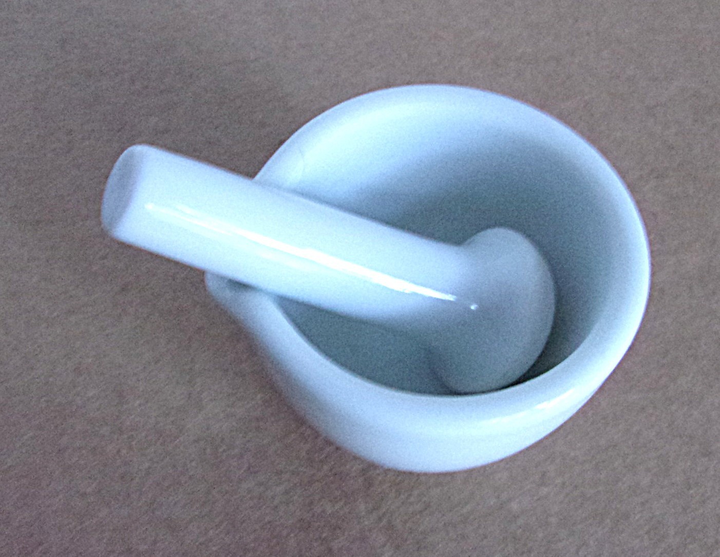 Vintage Perfect Porcelain Pestle and Mortar 611 B – 1 Ounce