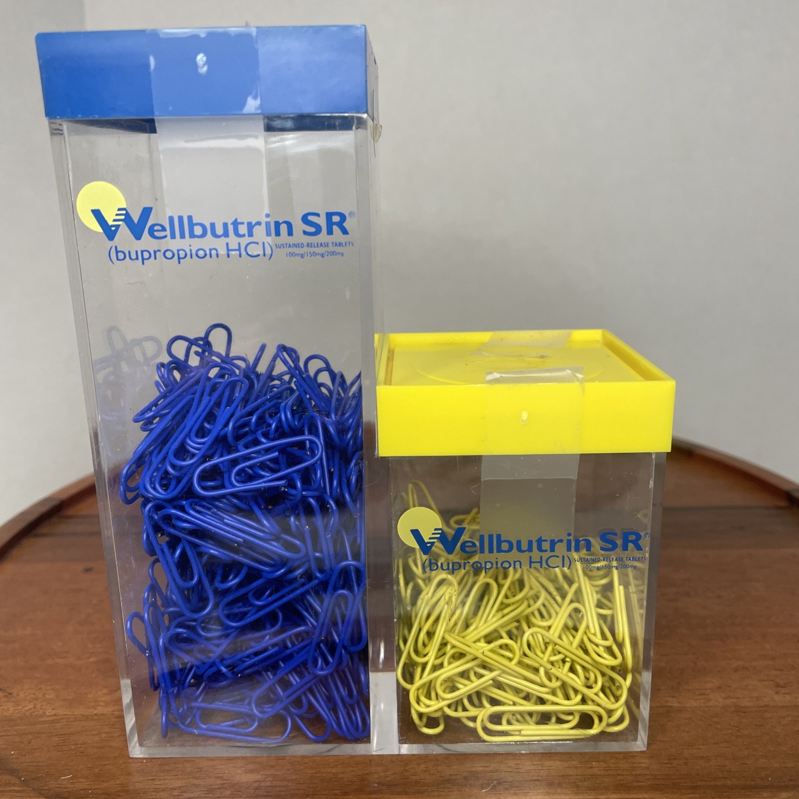 Drug Rep Pharmaceutical Paper Clip Dispenser Container W Clips Yellow Blue Rare