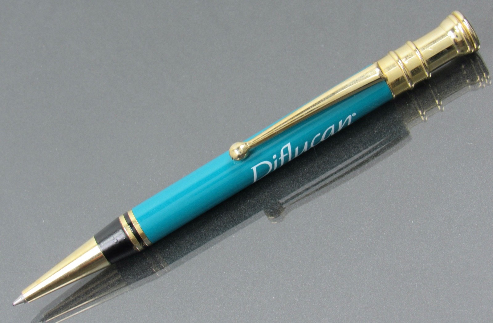Diflucan Metal PEN Drug Rep Pharmaceutical Promo Advertising Nailhead Clicker